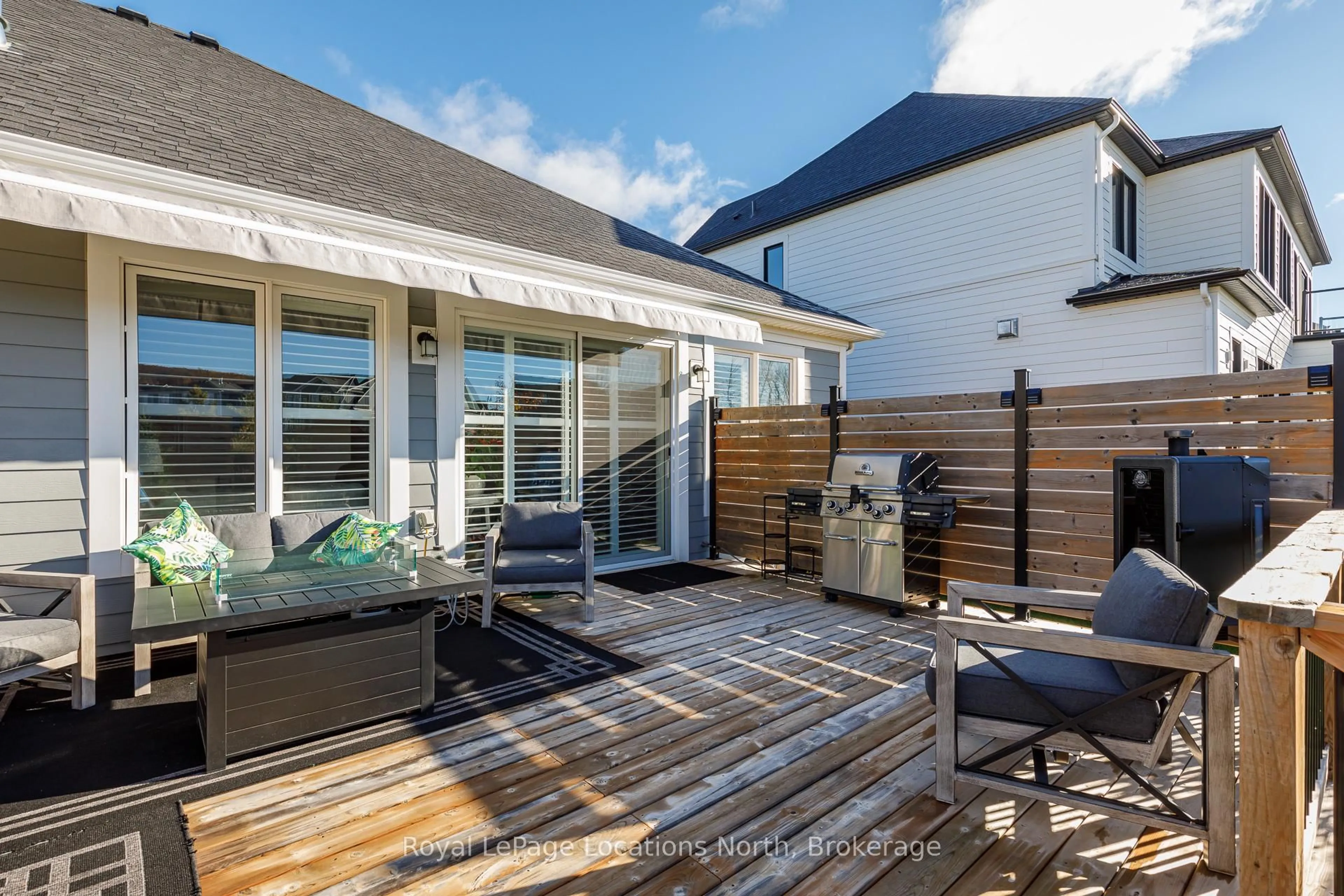 Patio, street for 107 Stillwater Cres, Blue Mountains Ontario L9Y 4P5