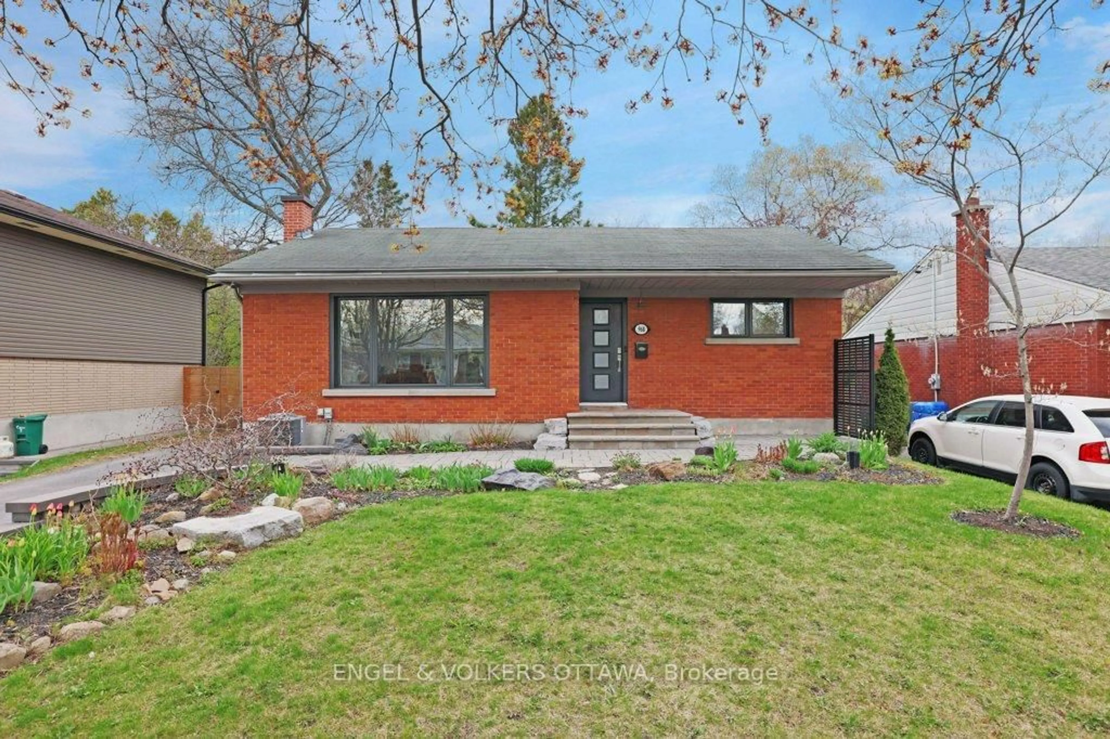 Home with brick exterior material, street for 968 Arkell St, Ottawa Ontario K2B 5R3