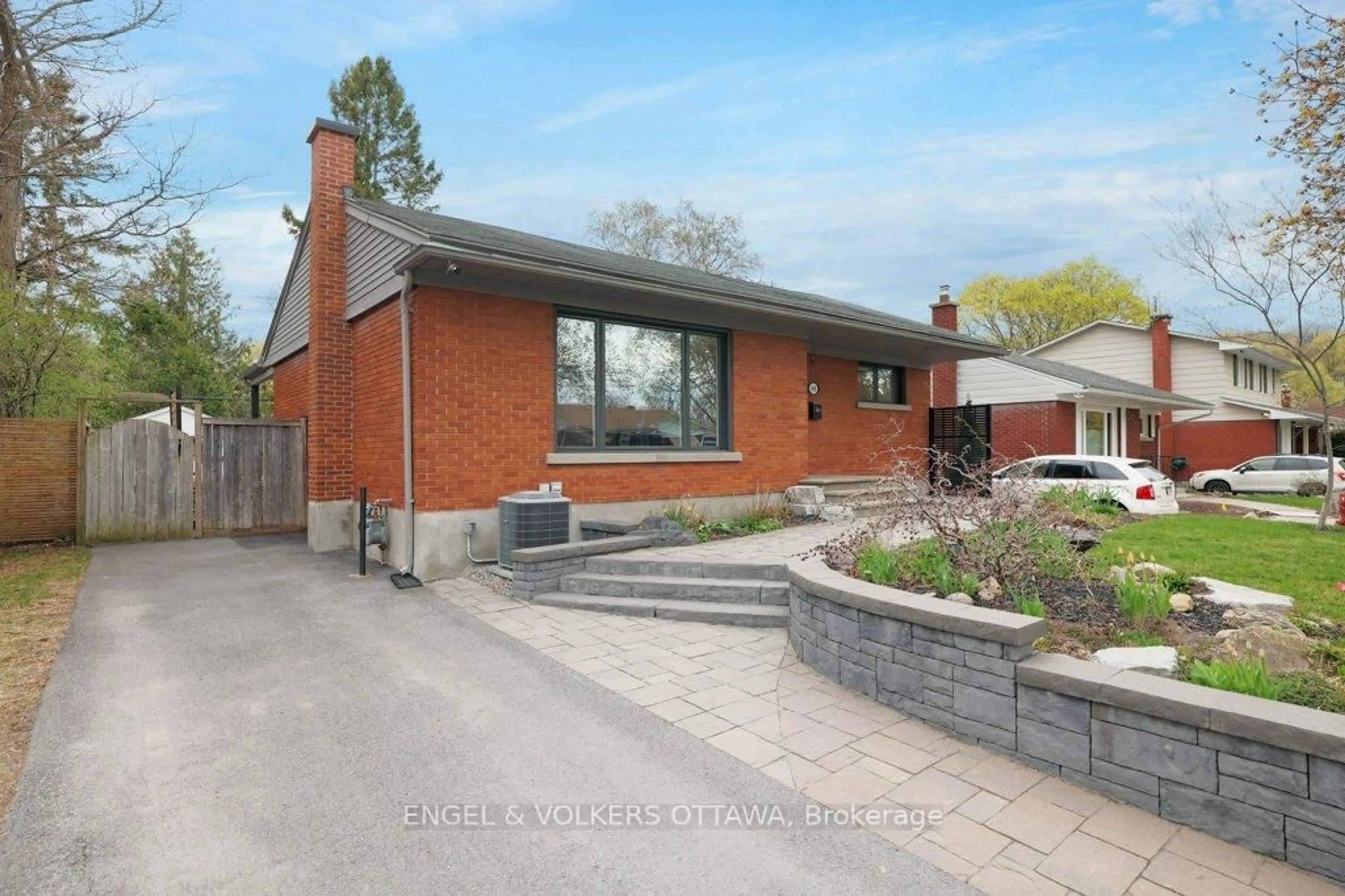 Home with brick exterior material, street for 968 Arkell St, Ottawa Ontario K2B 5R3