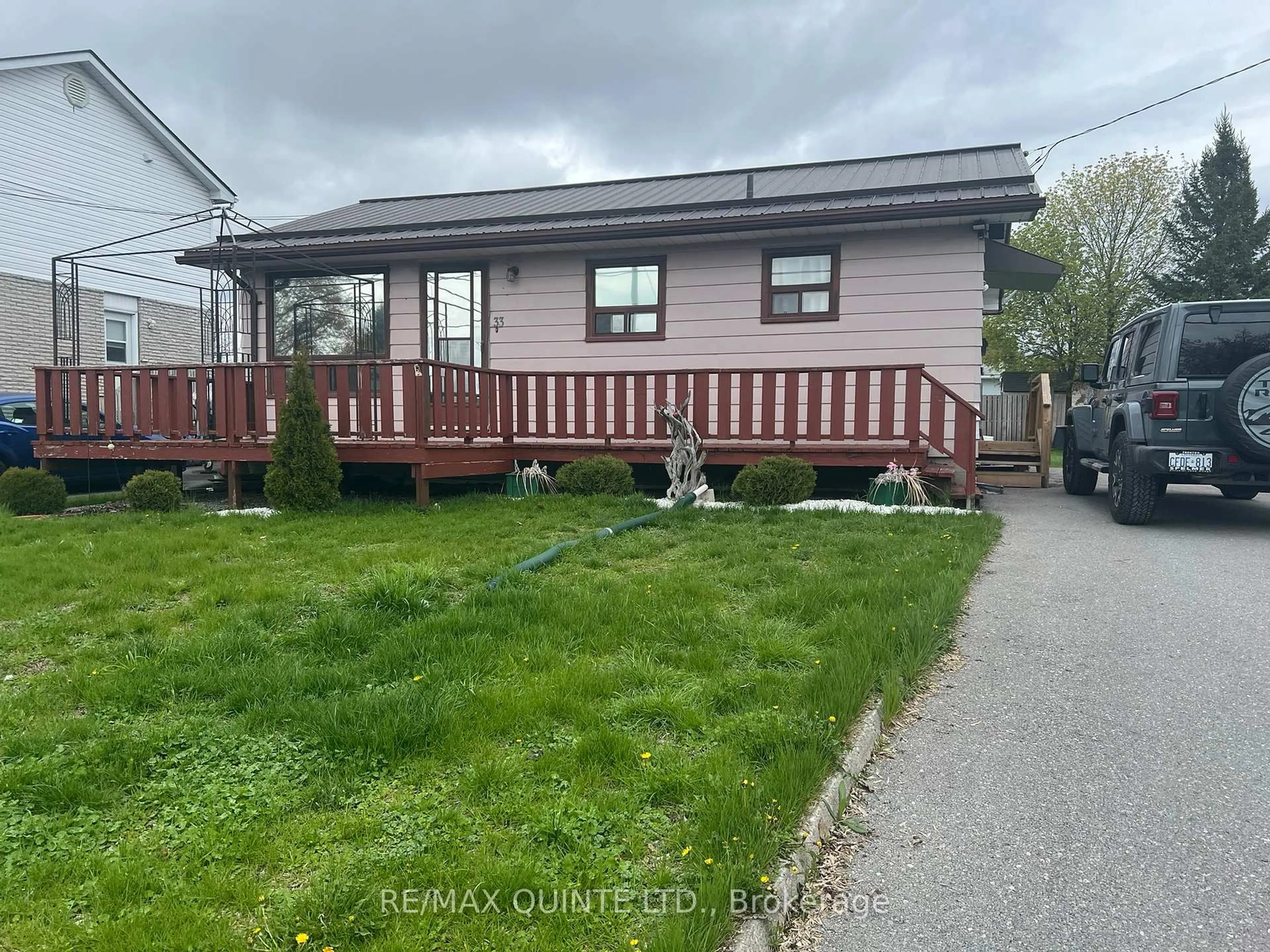 Unknown for 33 Ramsay Ave, Quinte West Ontario K8V 2P6