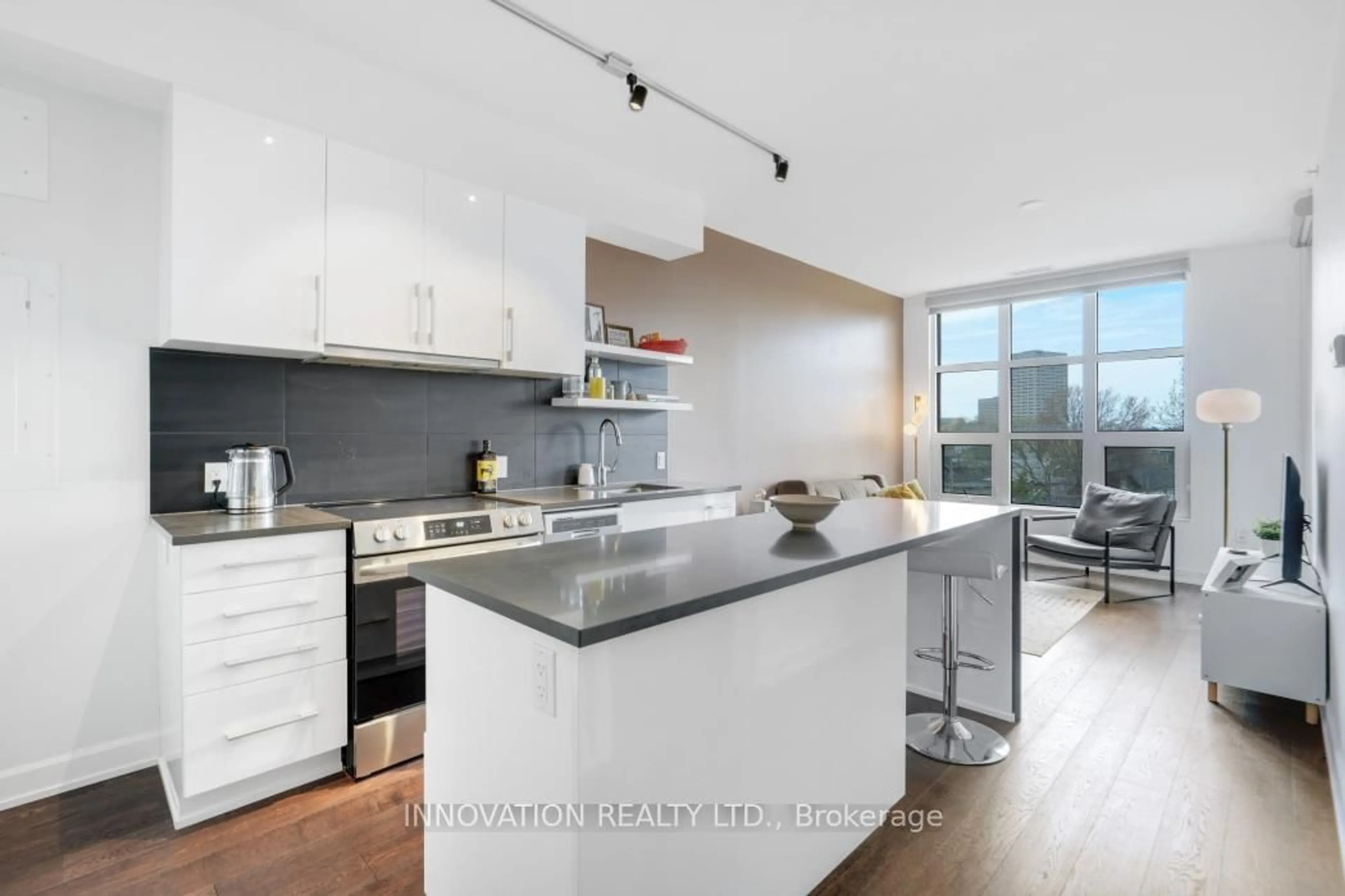 Unknown for 10 Rosemount Ave #410, Ottawa Ontario K1Y 1P4