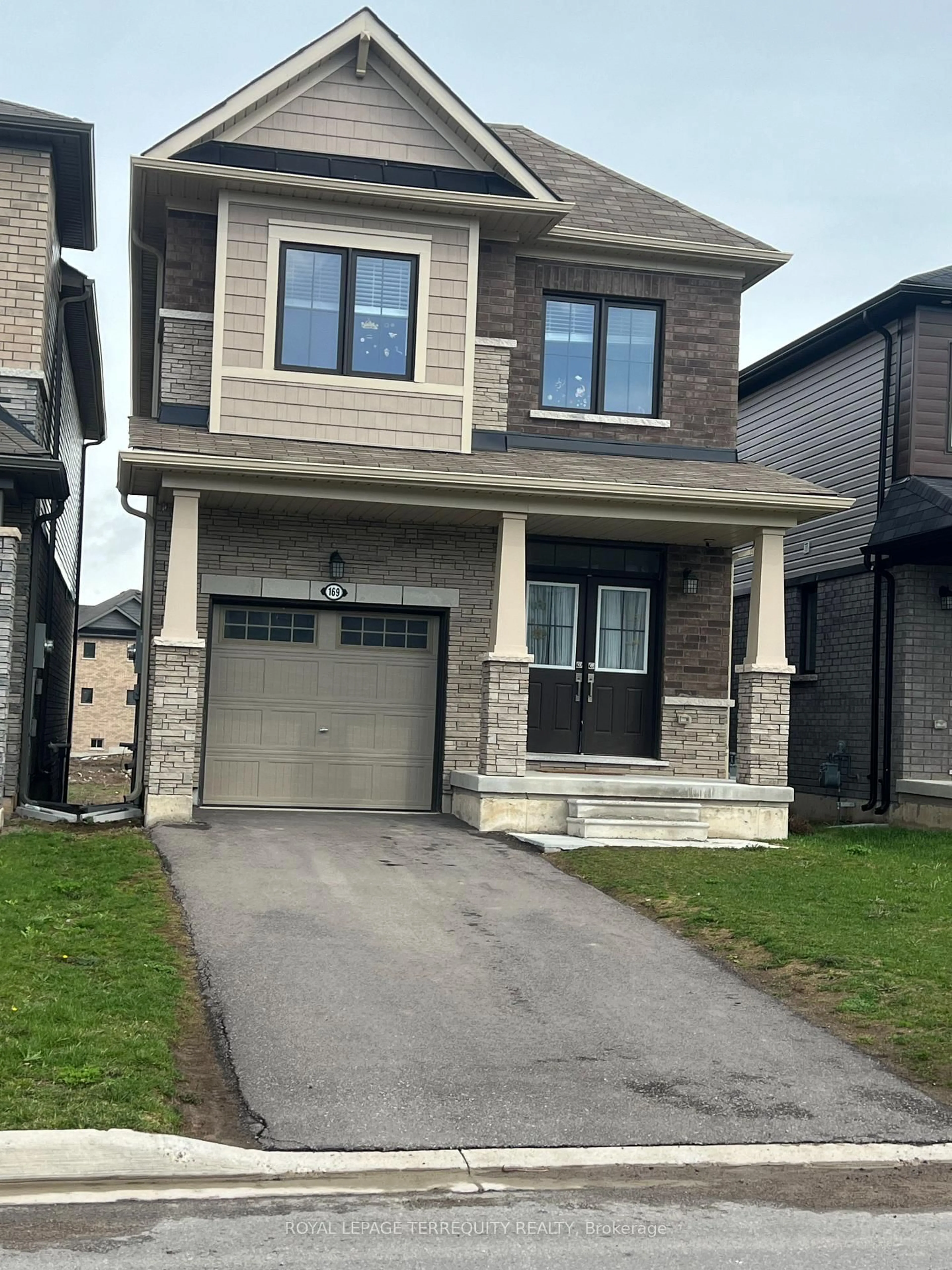 Home with brick exterior material, street for 169 Vanilla Tr, Thorold Ontario L2V 0L2