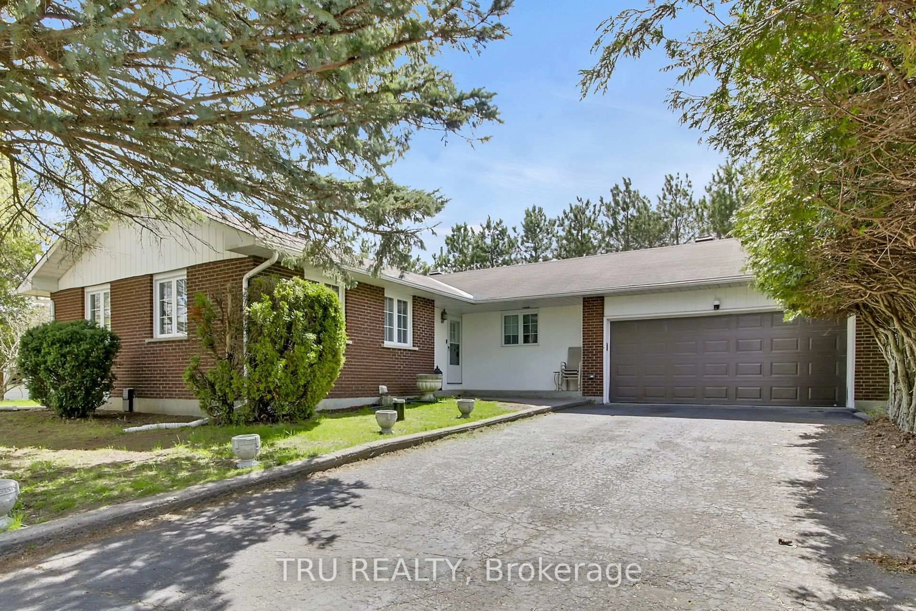 Unknown for 7038 SHIELDS Dr, Greely Ontario K4P 1A7