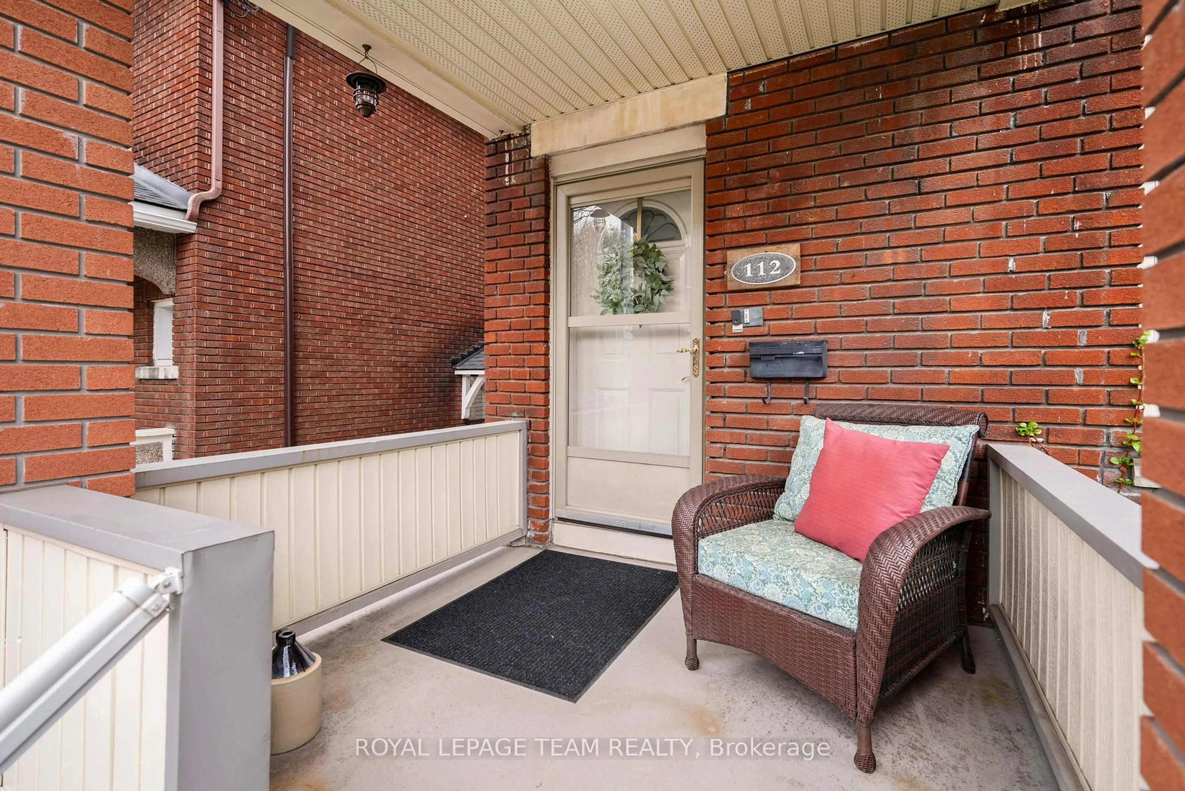 Patio, street for 112 Fairmont Ave, Ottawa Ontario K1Y 1X6