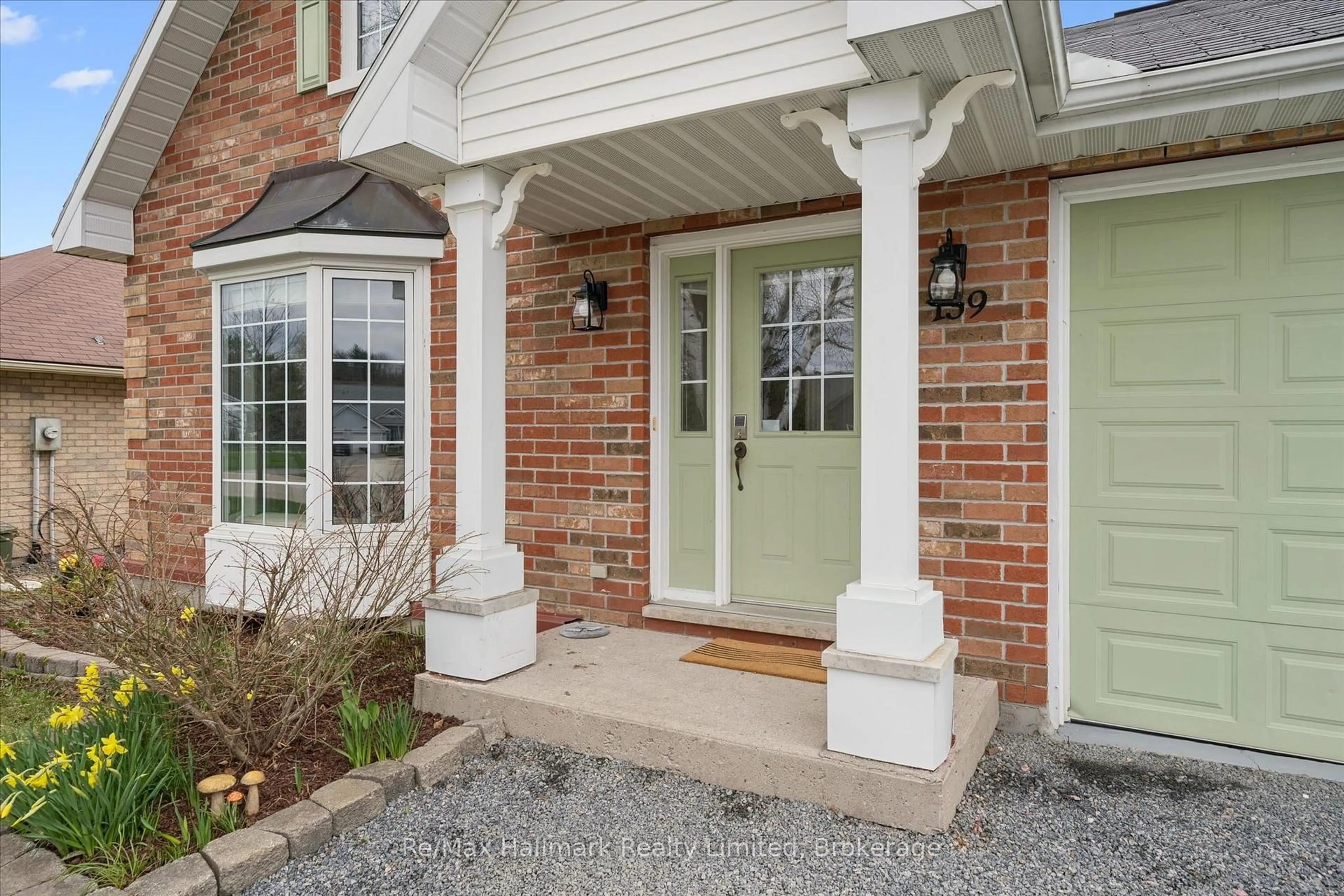 Home with brick exterior material, street for 139 Milton St, Bracebridge Ontario P1L 2G4