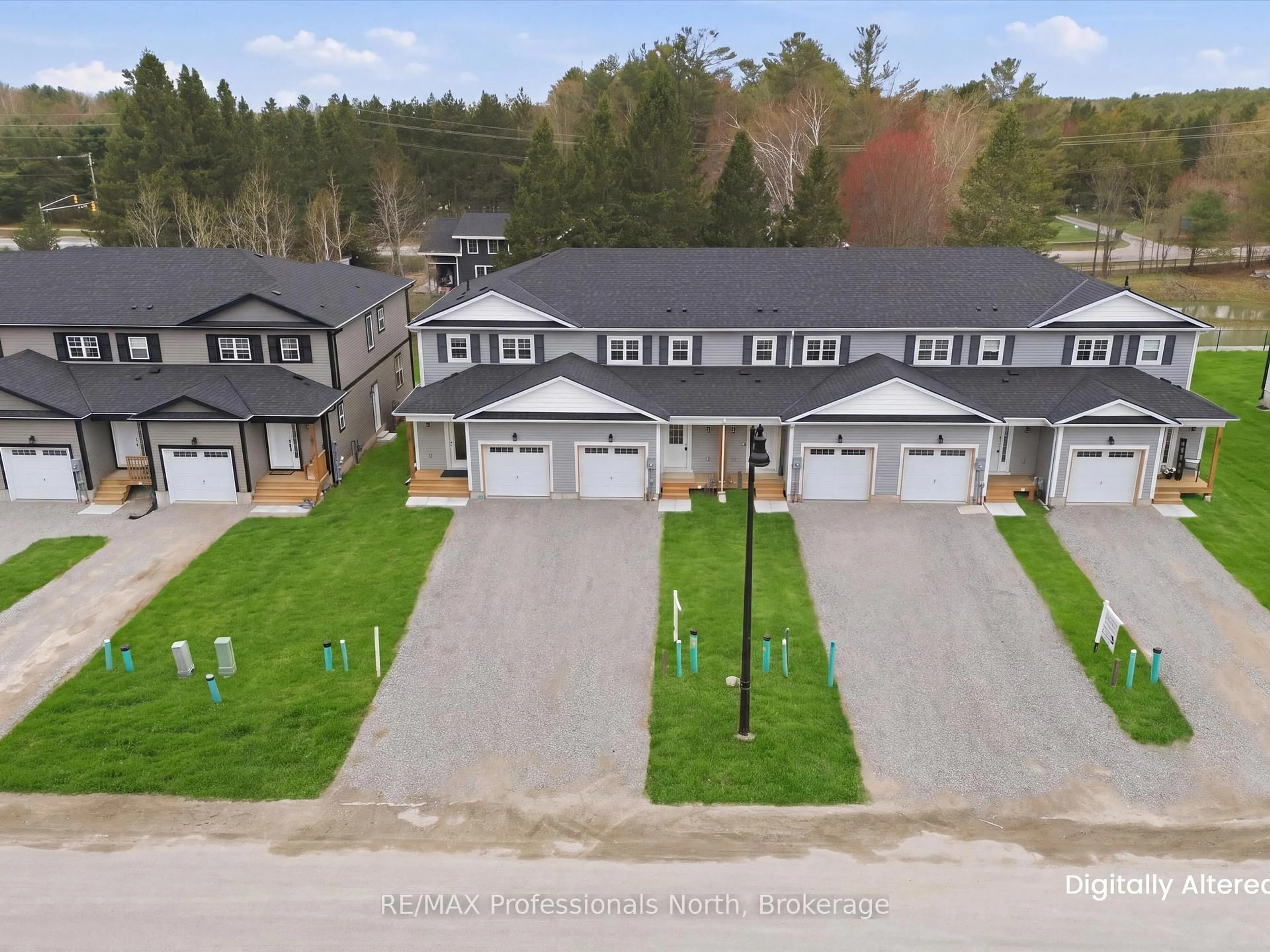 A pic from outside/outdoor area/front of a property/back of a property/a pic from drone, street for 18 McConnell Cres, Bracebridge Ontario P1L 0N7