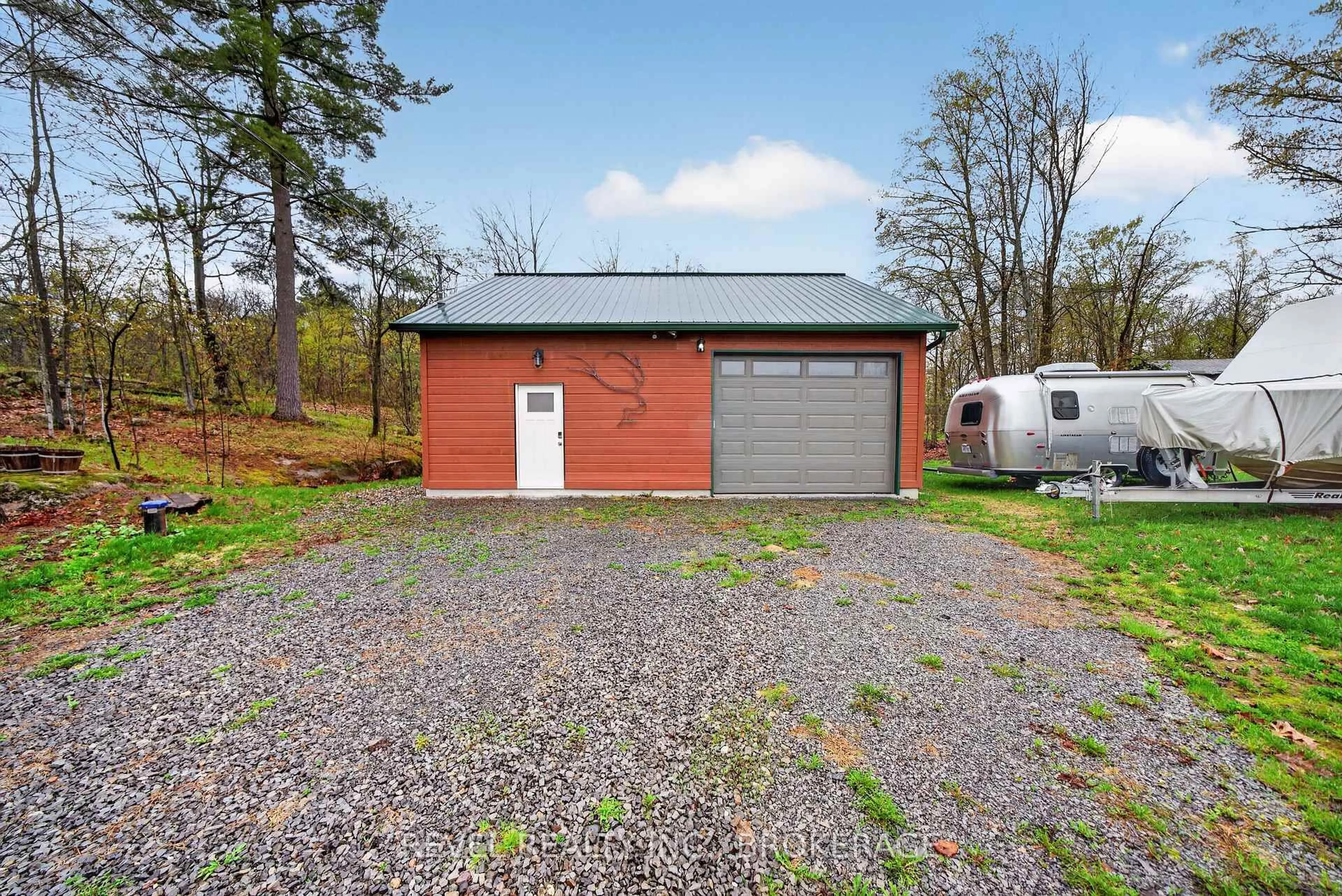 Shed for 2207 Wellington St, Battersea Ontario K0H 1H0