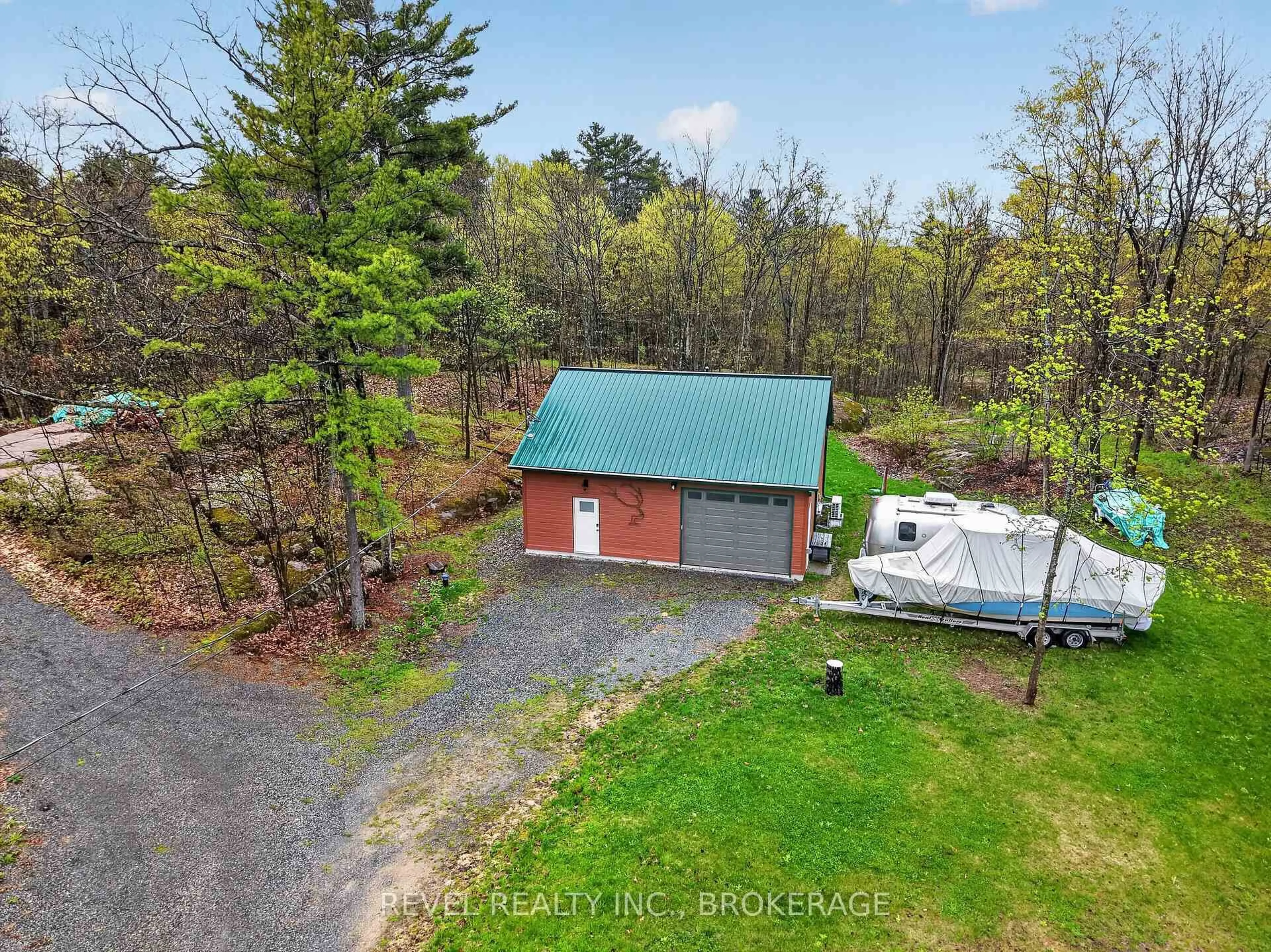 A pic from outside/outdoor area/front of a property/back of a property/a pic from drone, water/lake/river/ocean view for 2207 Wellington St, Battersea Ontario K0H 1H0