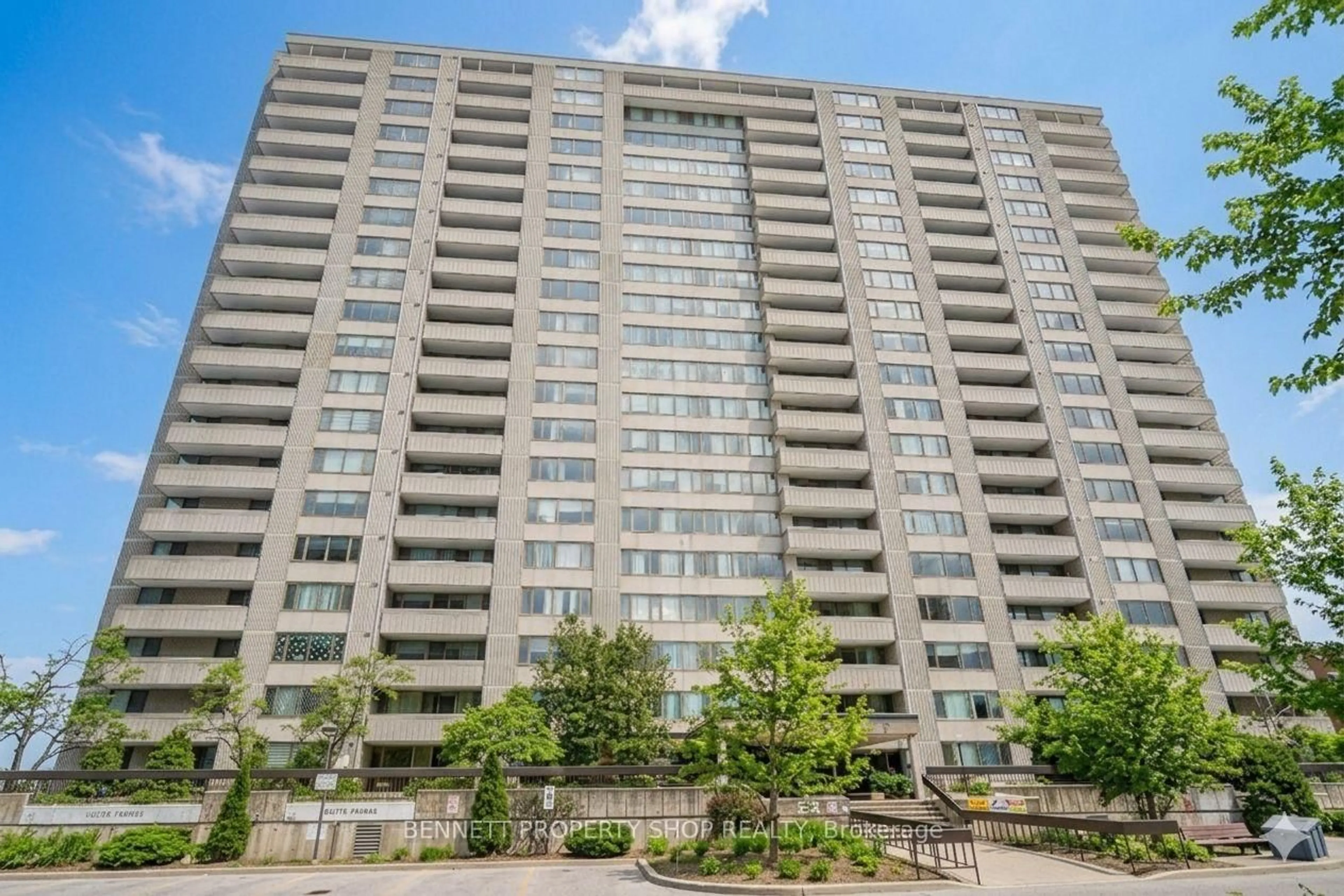 Unknown for 2625 Regina St #1209, Ottawa Ontario K2B 5W8