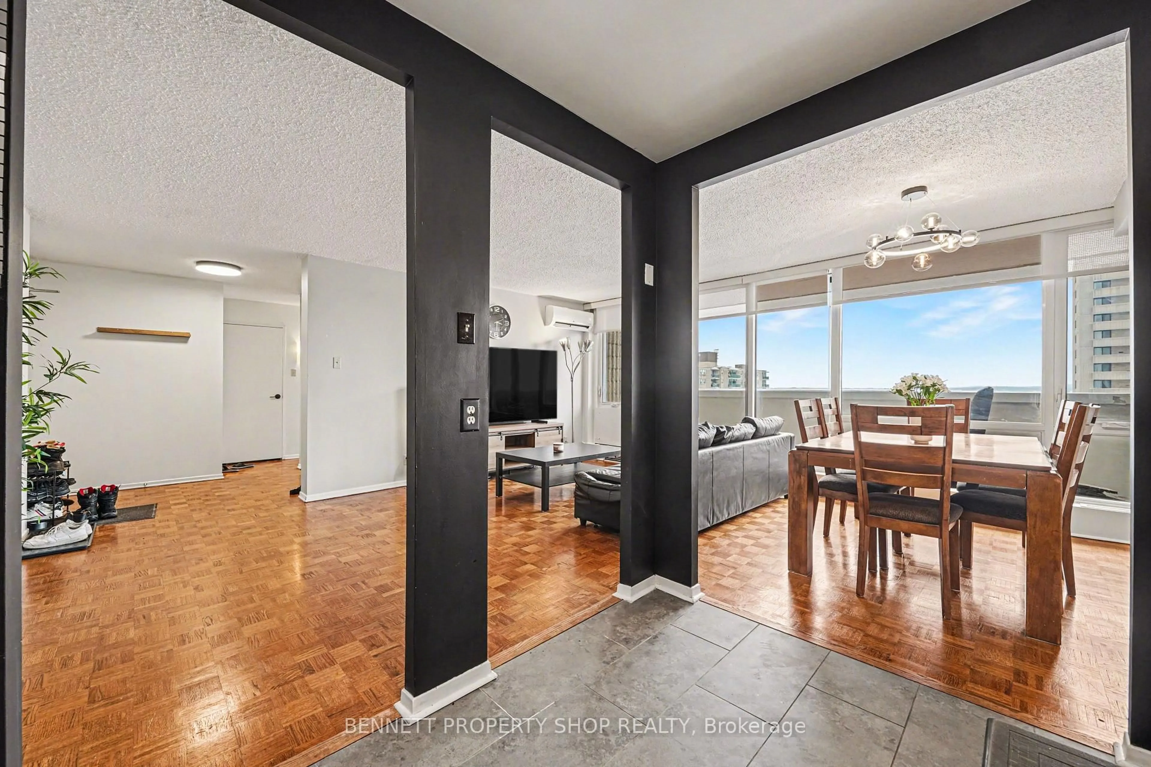A pic of a room for 2625 Regina St #1209, Ottawa Ontario K2B 5W8