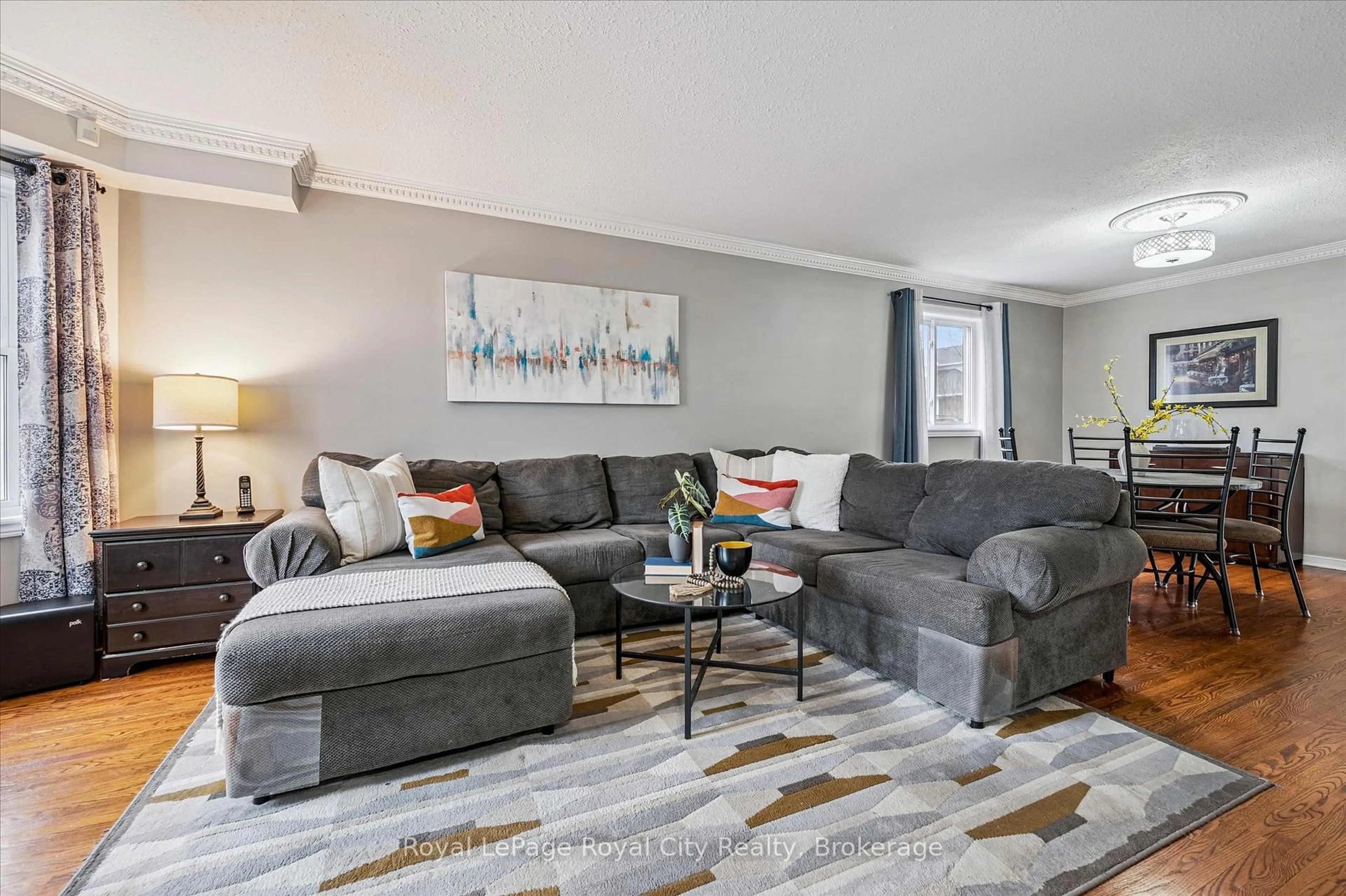 Living room with furniture, carpet floor for 339 Daniel Cres, Centre Wellington Ontario N0B 1S0
