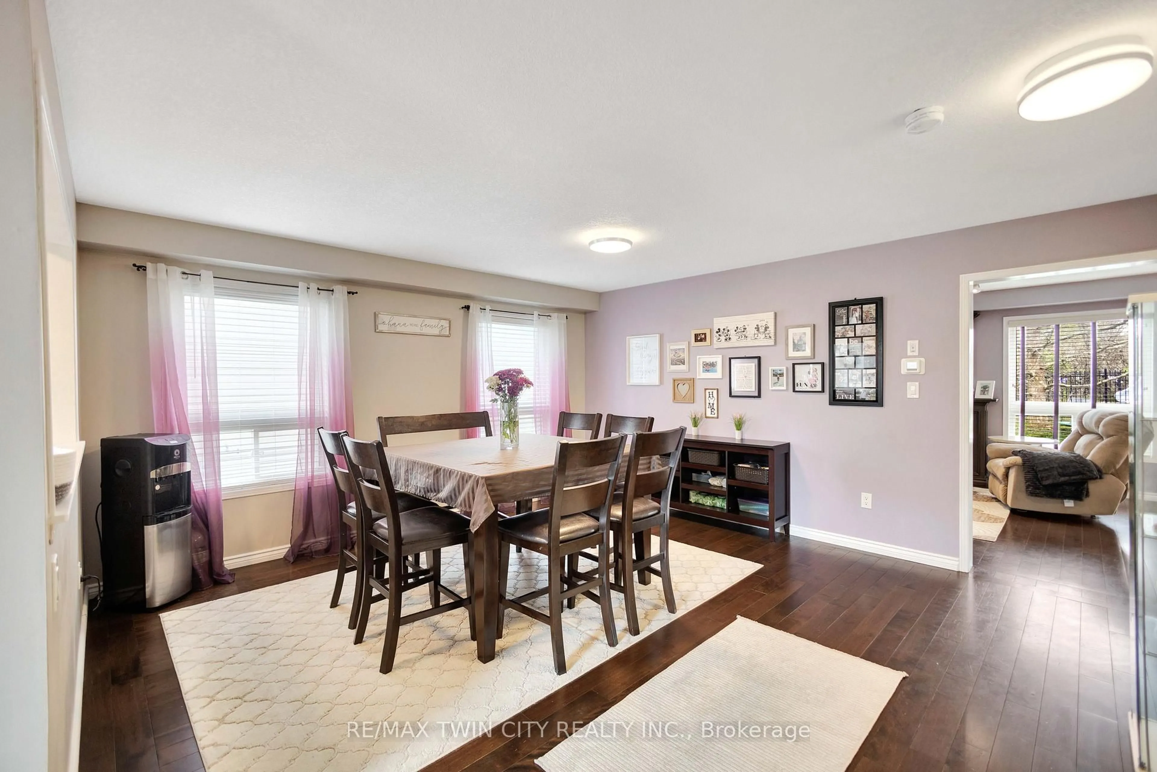 Dining room, wood/laminate floor for 189 Hunter Way, Brantford Ontario N3T 0B7