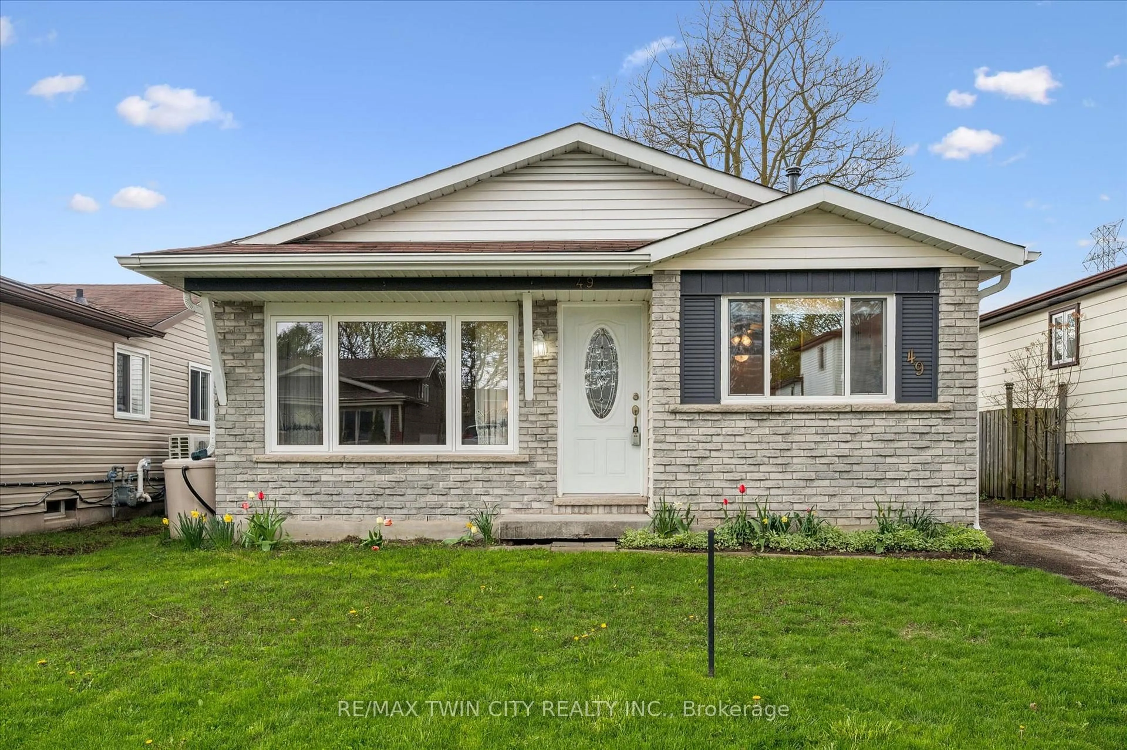 Home with brick exterior material, street for 49 Broken Oak Cres, Waterloo Ontario N2N 1N8