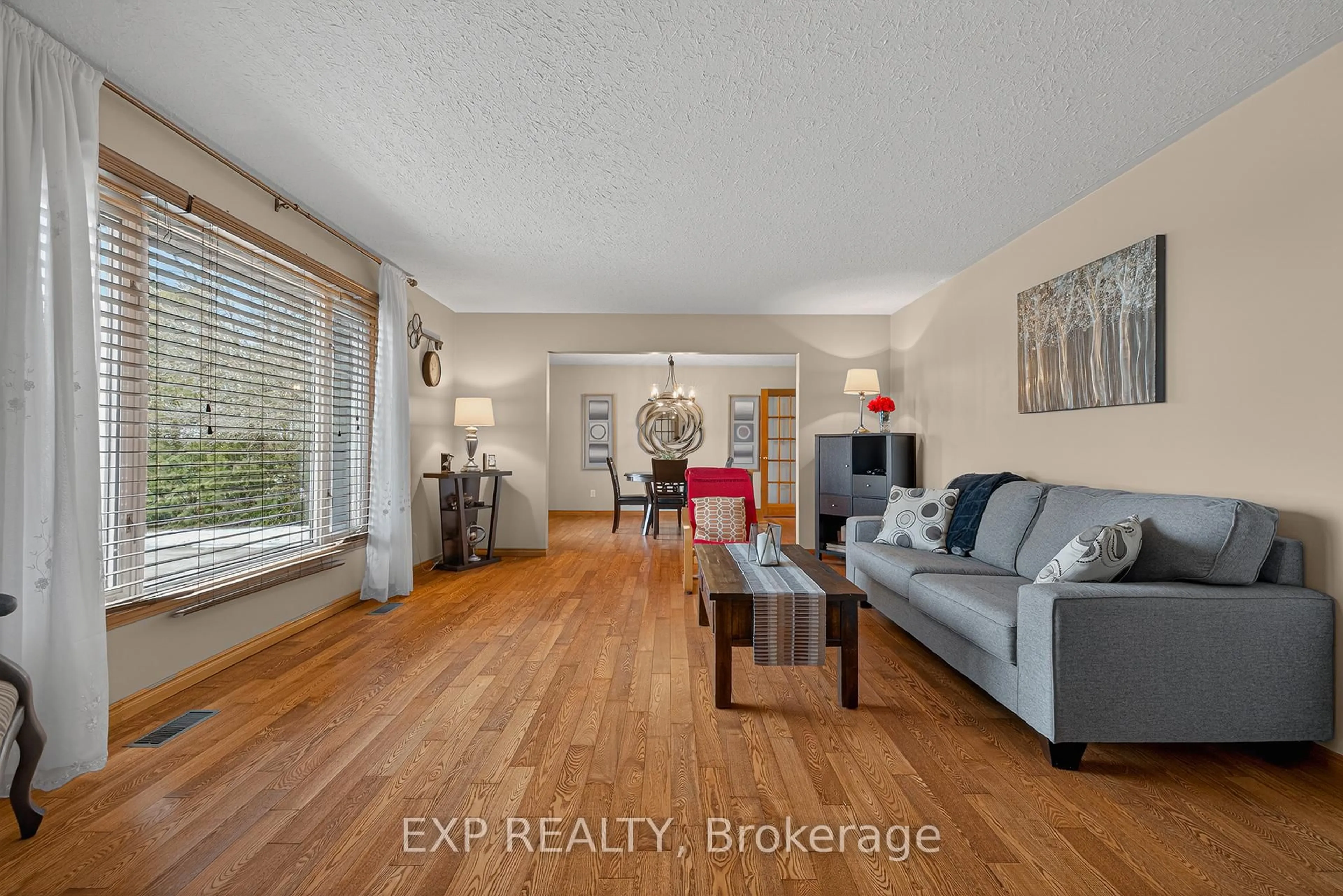 Living room with furniture, unknown for 733036 Southgate 73, Southgate Ontario N0C 1L0