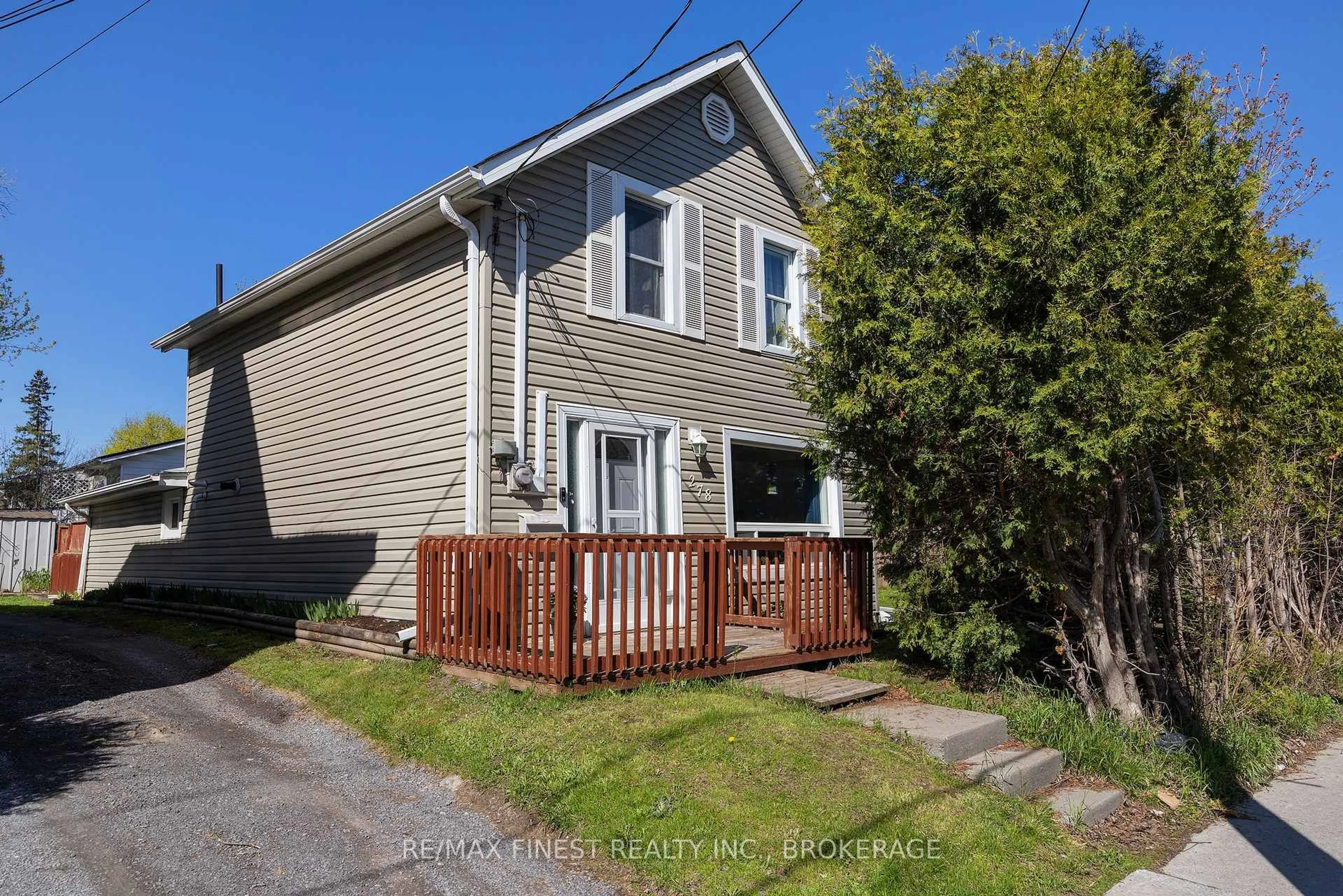 Unknown for 278 Centre St, Greater Napanee Ontario K7R 1P3