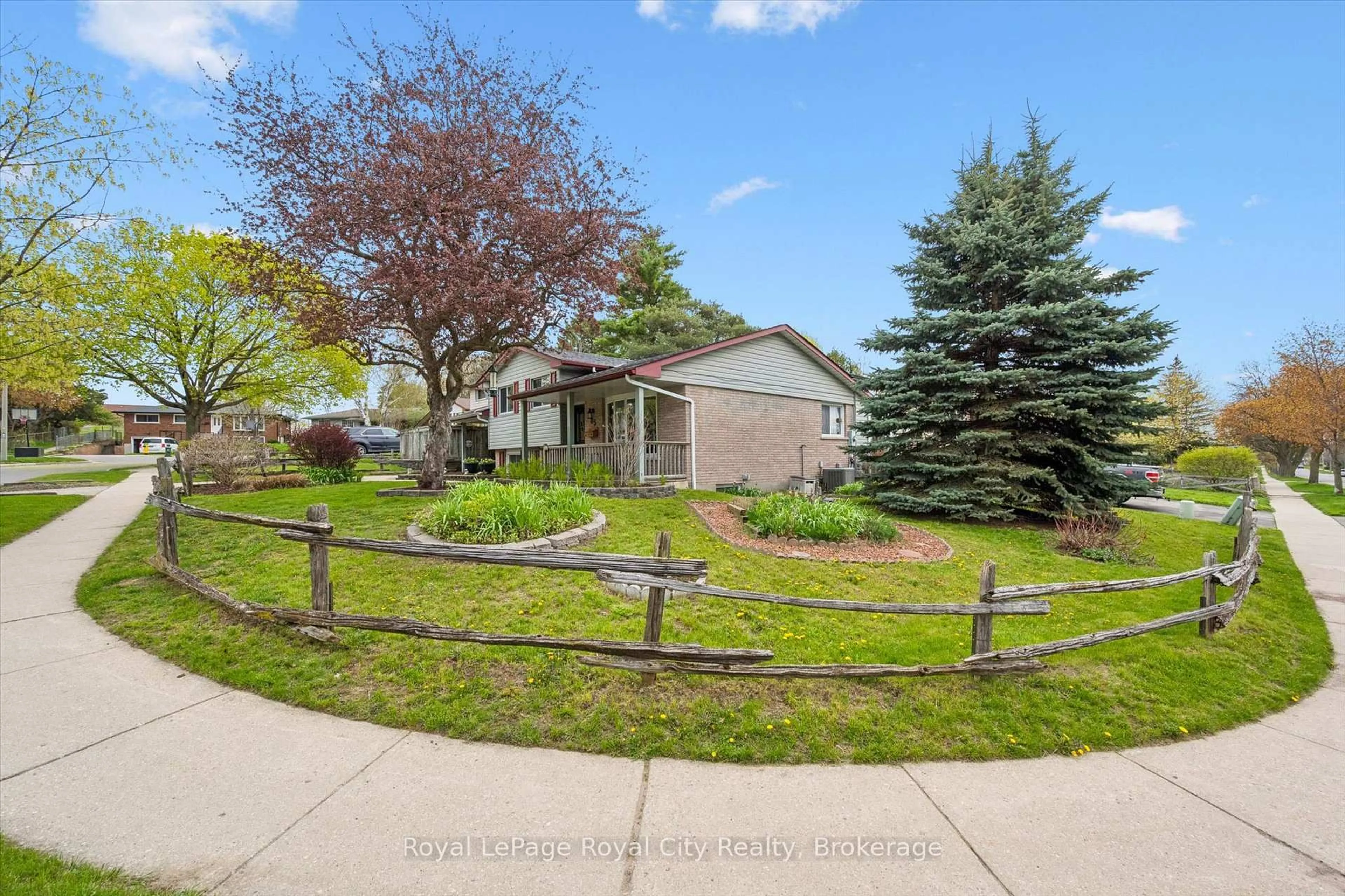 A pic from outside/outdoor area/front of a property/back of a property/a pic from drone, street for 85 Sleeman Ave, Guelph Ontario N1H 6G5