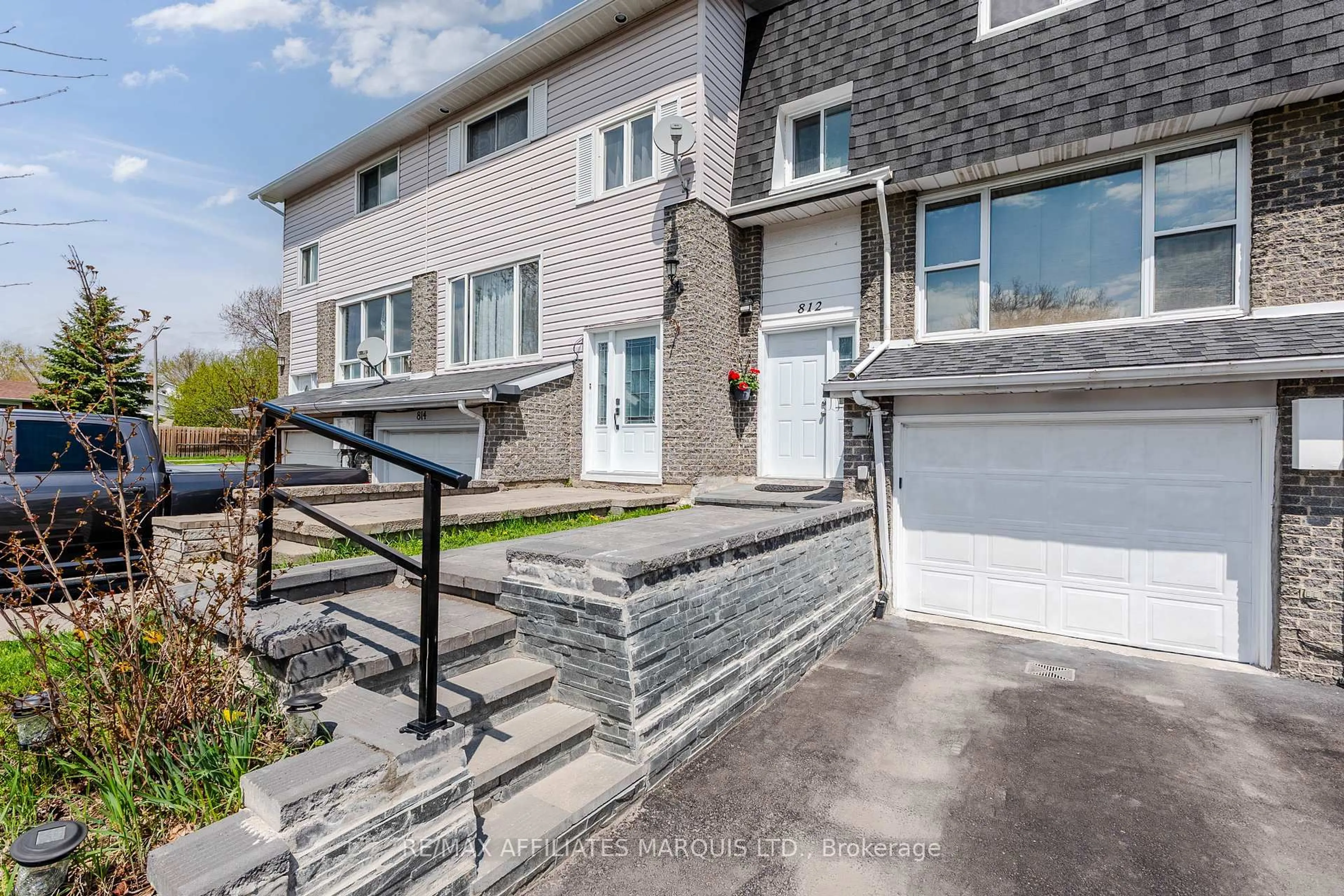 Unknown for 812 Glengarry Blvd, Cornwall Ontario K6H 6E7
