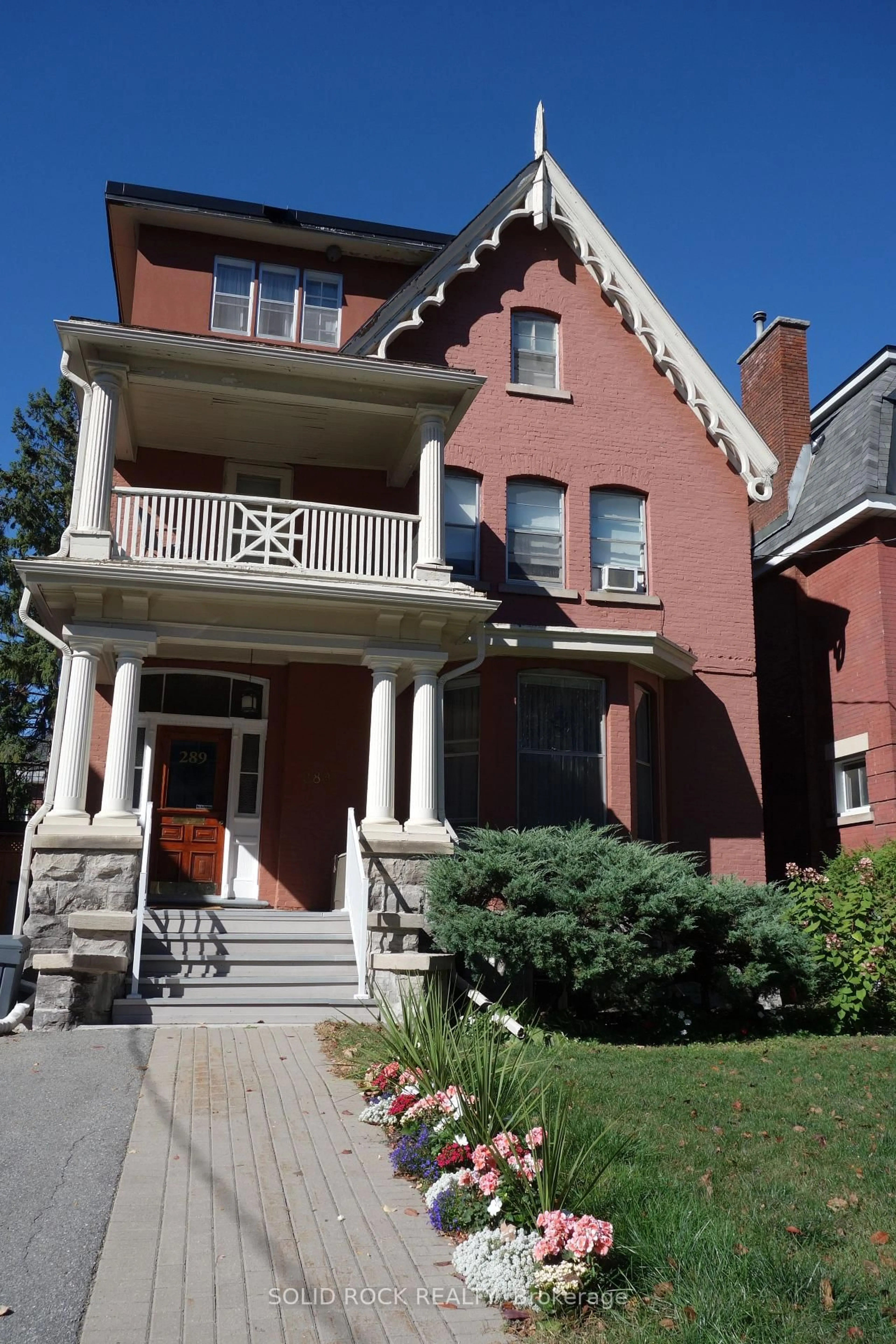Home with brick exterior material, street for 289 Wilbrod St, Ottawa Ontario K1N 6M3