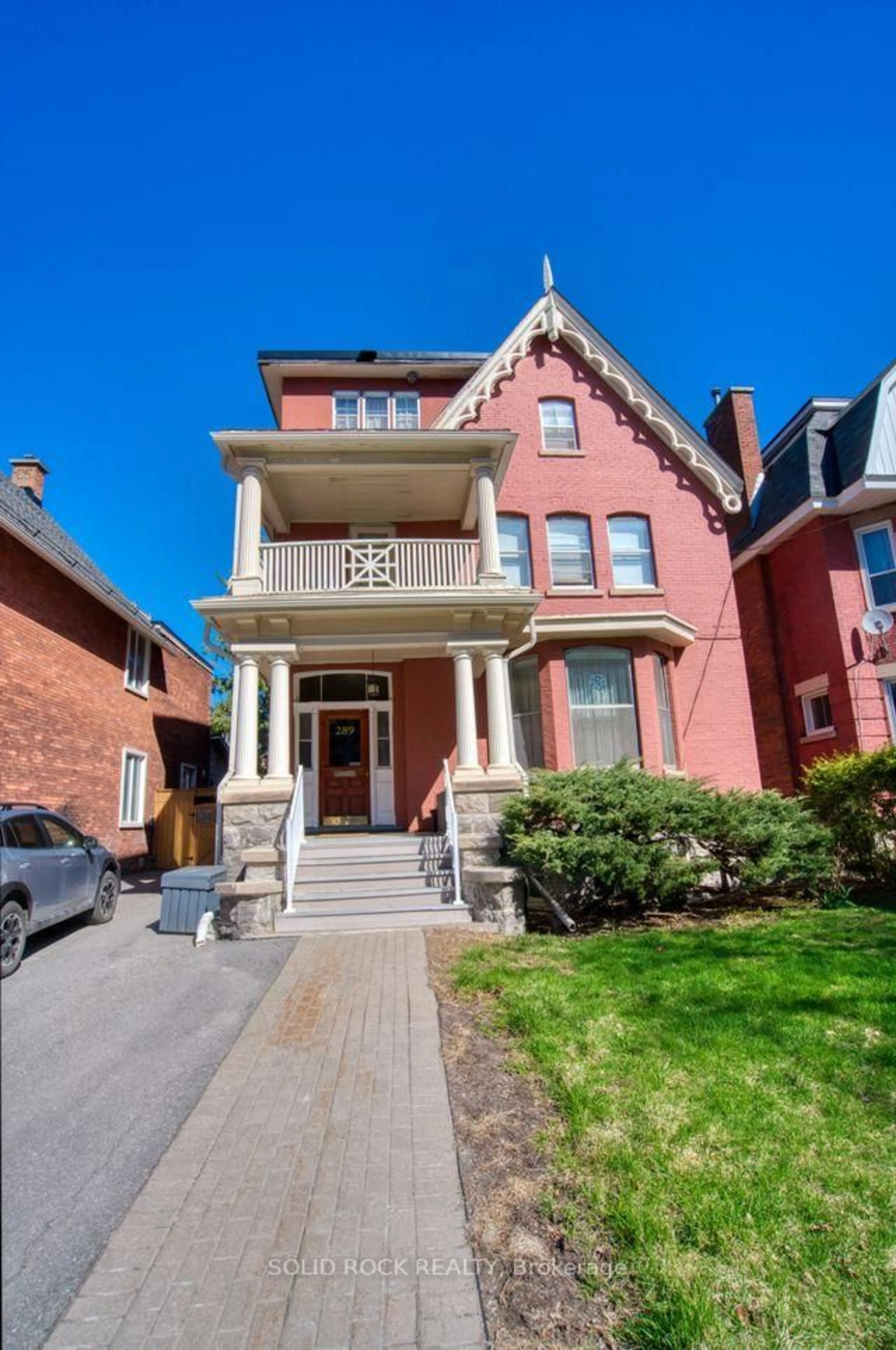 Home with brick exterior material, street for 289 Wilbrod St, Ottawa Ontario K1N 6M3