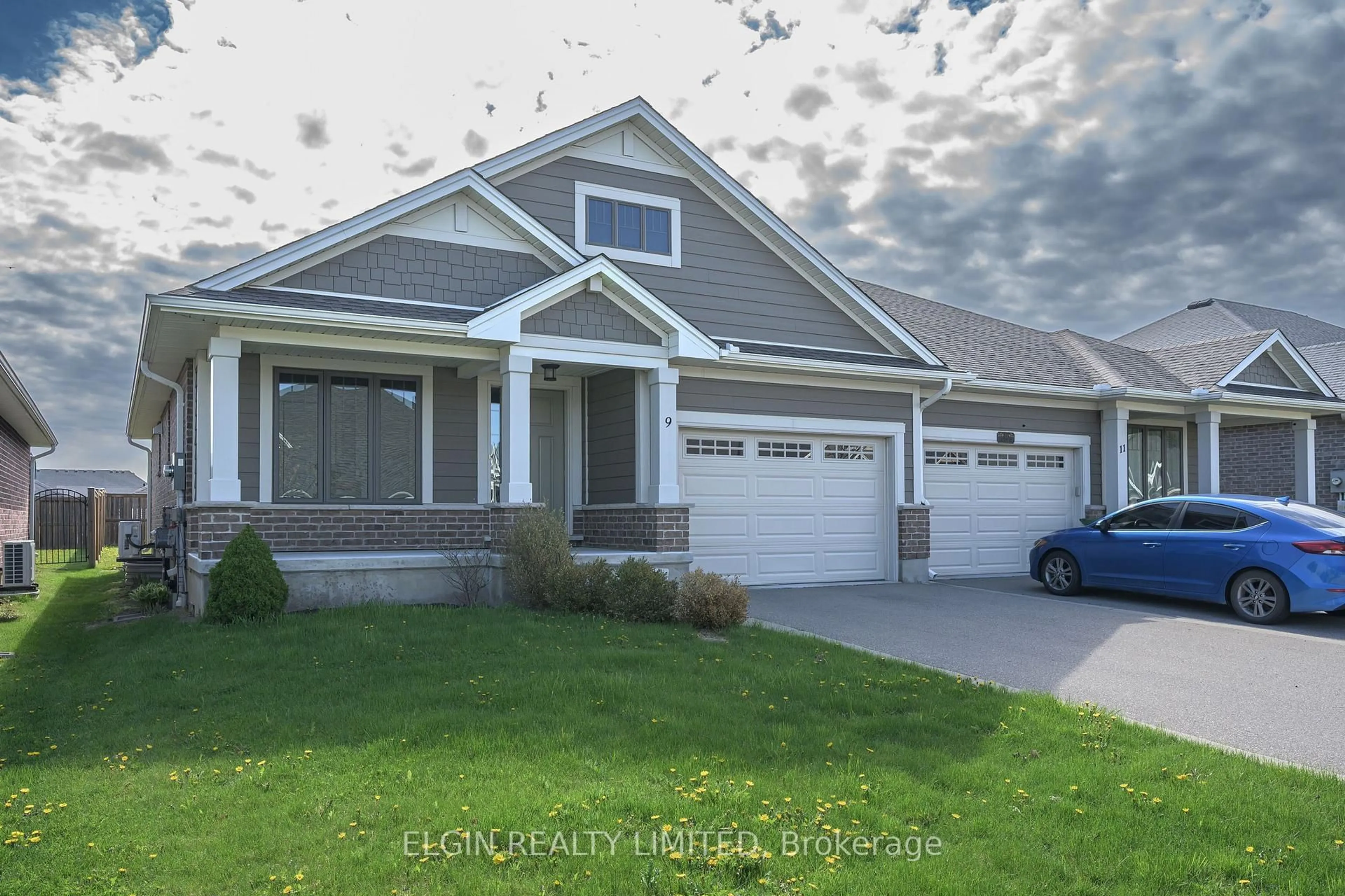 Home with vinyl exterior material, street for 9 Ashberry Pl, St. Thomas Ontario N5R 0H7