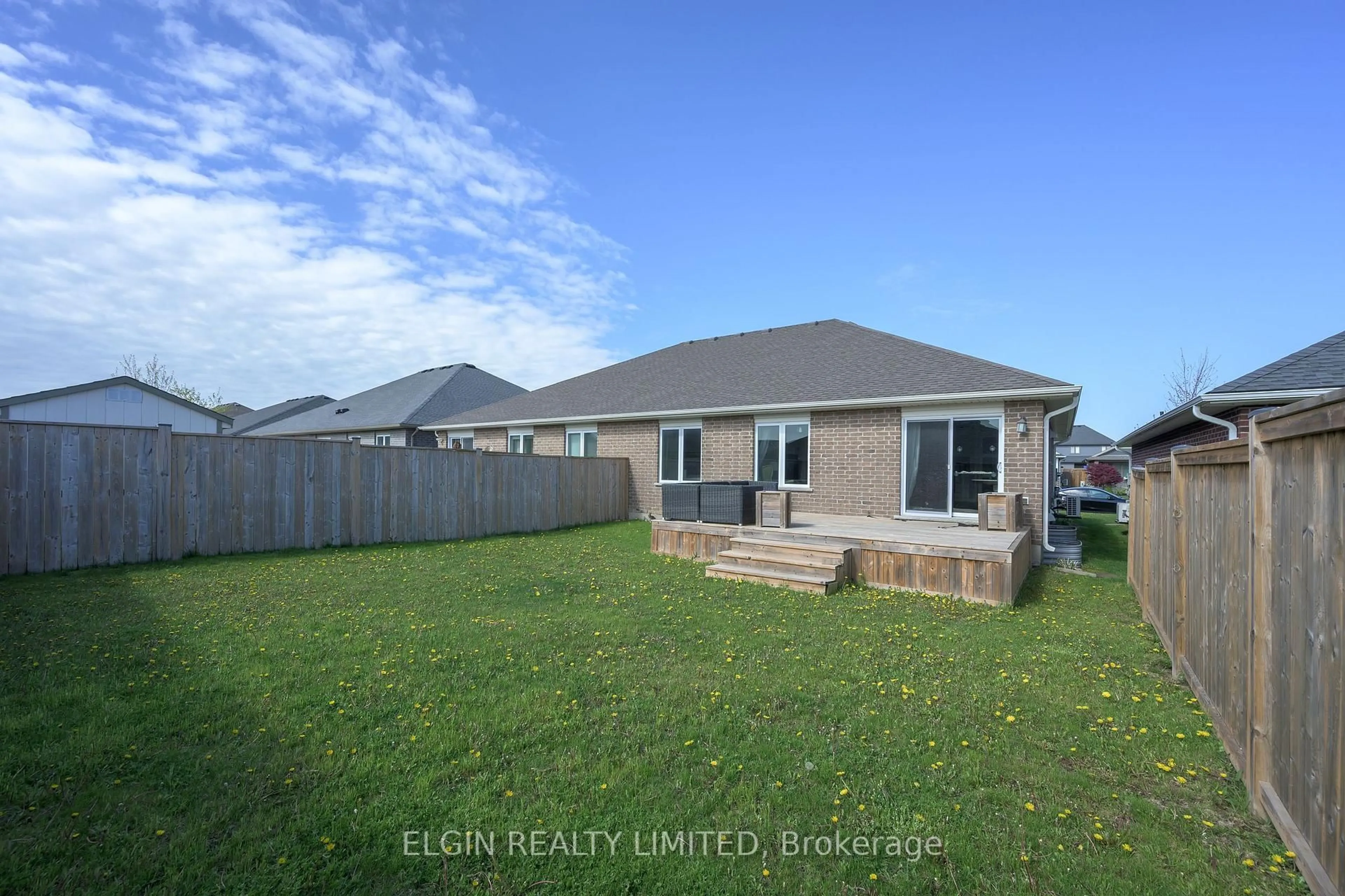 Unknown for 9 Ashberry Pl, St. Thomas Ontario N5R 0H7
