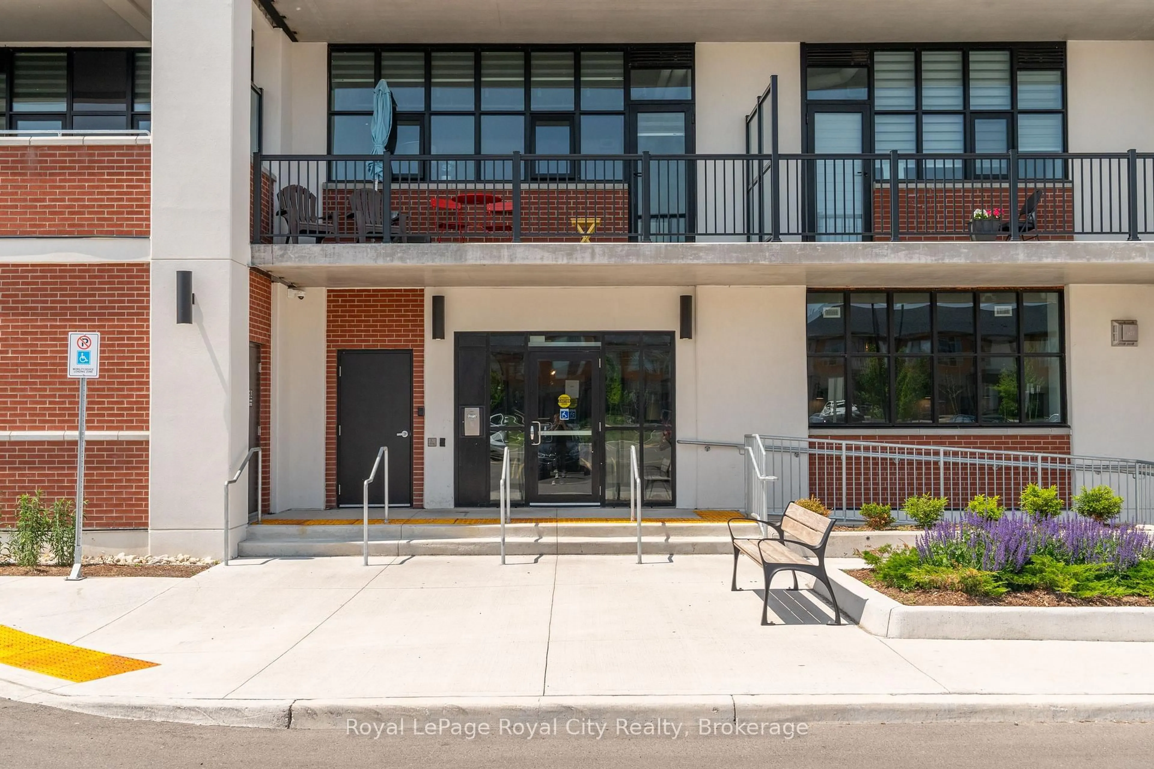 Patio, street for 120 Huron St #112, Guelph Ontario N1E 0T8