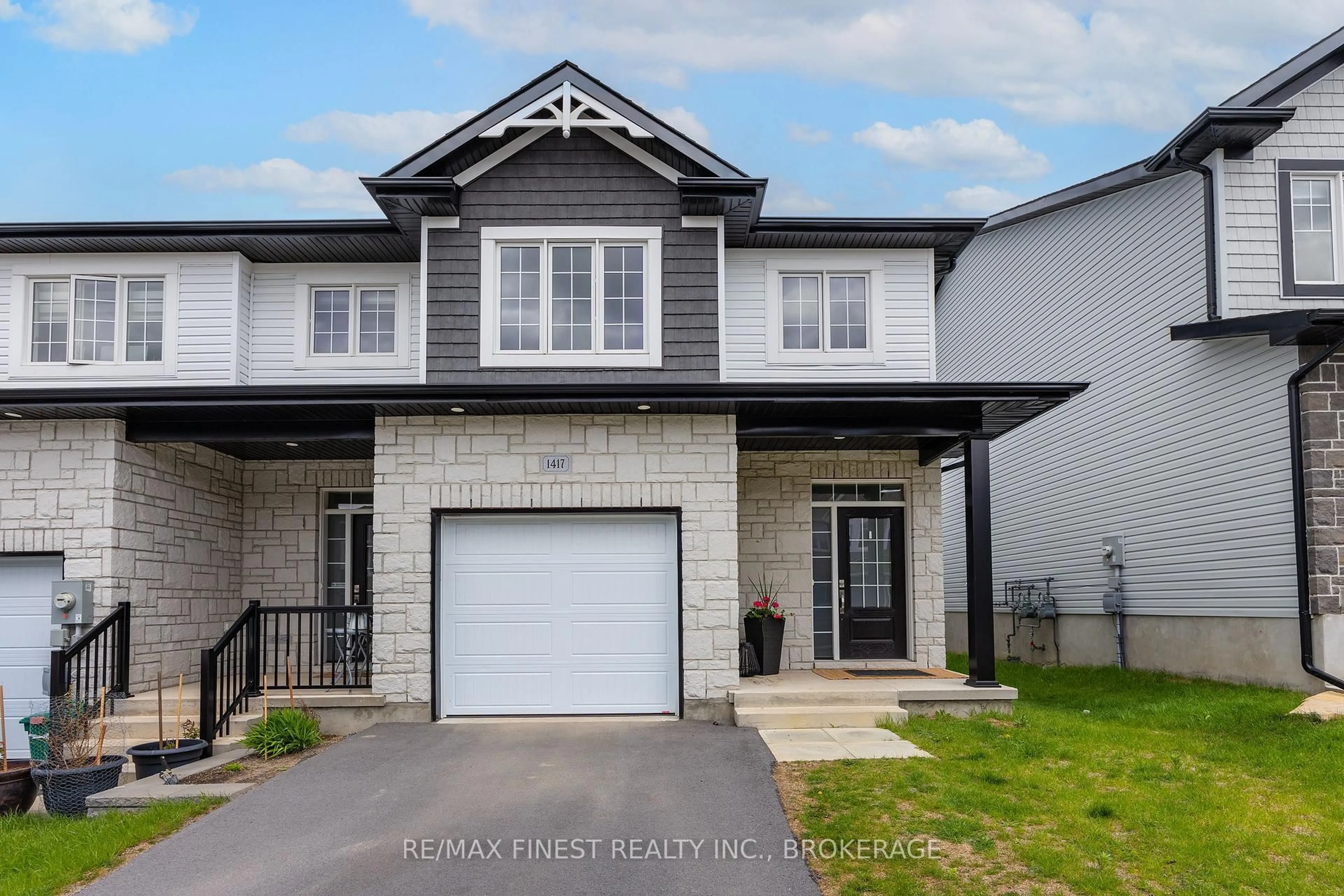 Home with vinyl exterior material, street for 1417 Summer St, Kingston Ontario K7K 0H9
