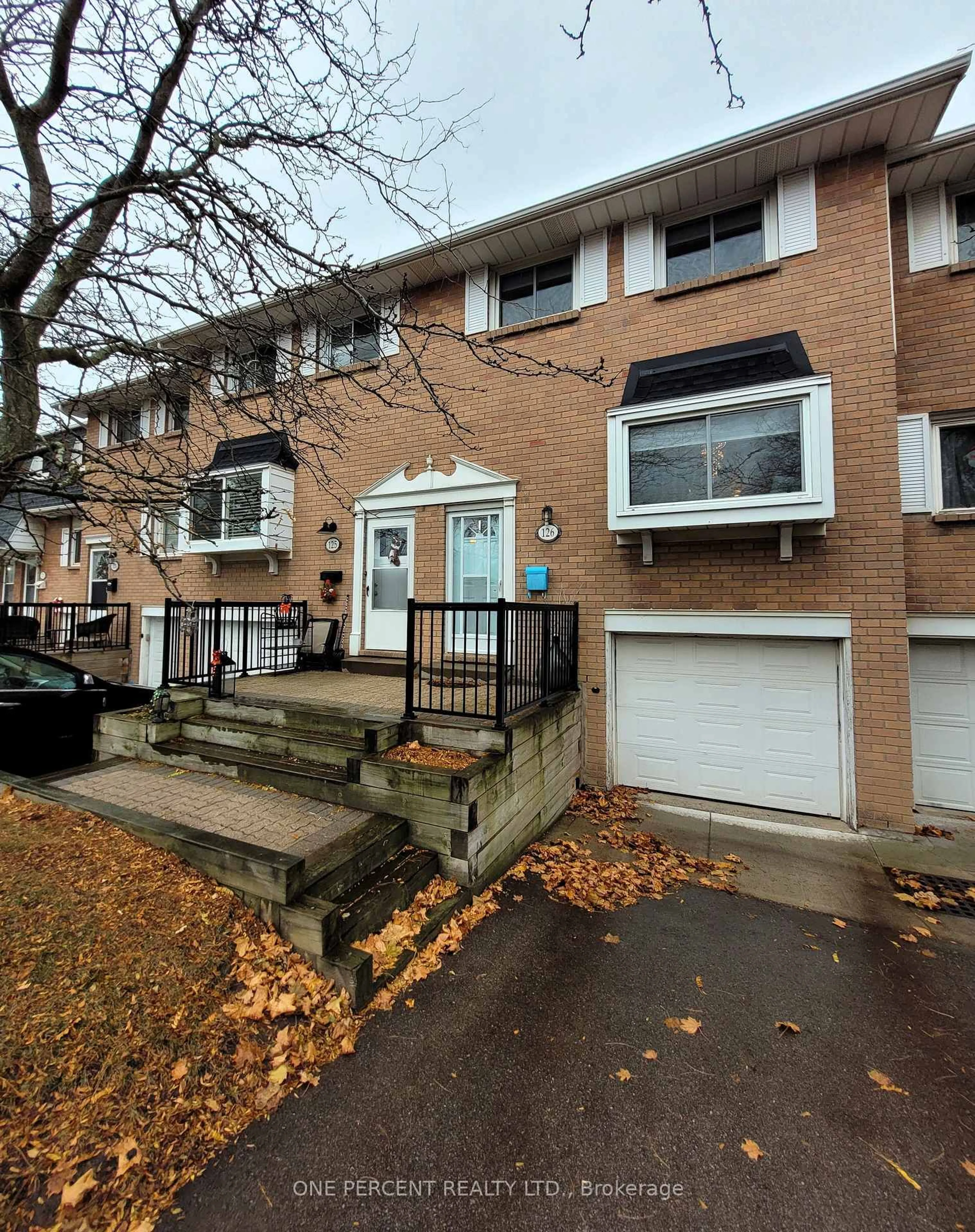Unknown for 185 Denistoun St #126, Welland Ontario L3C 6J6
