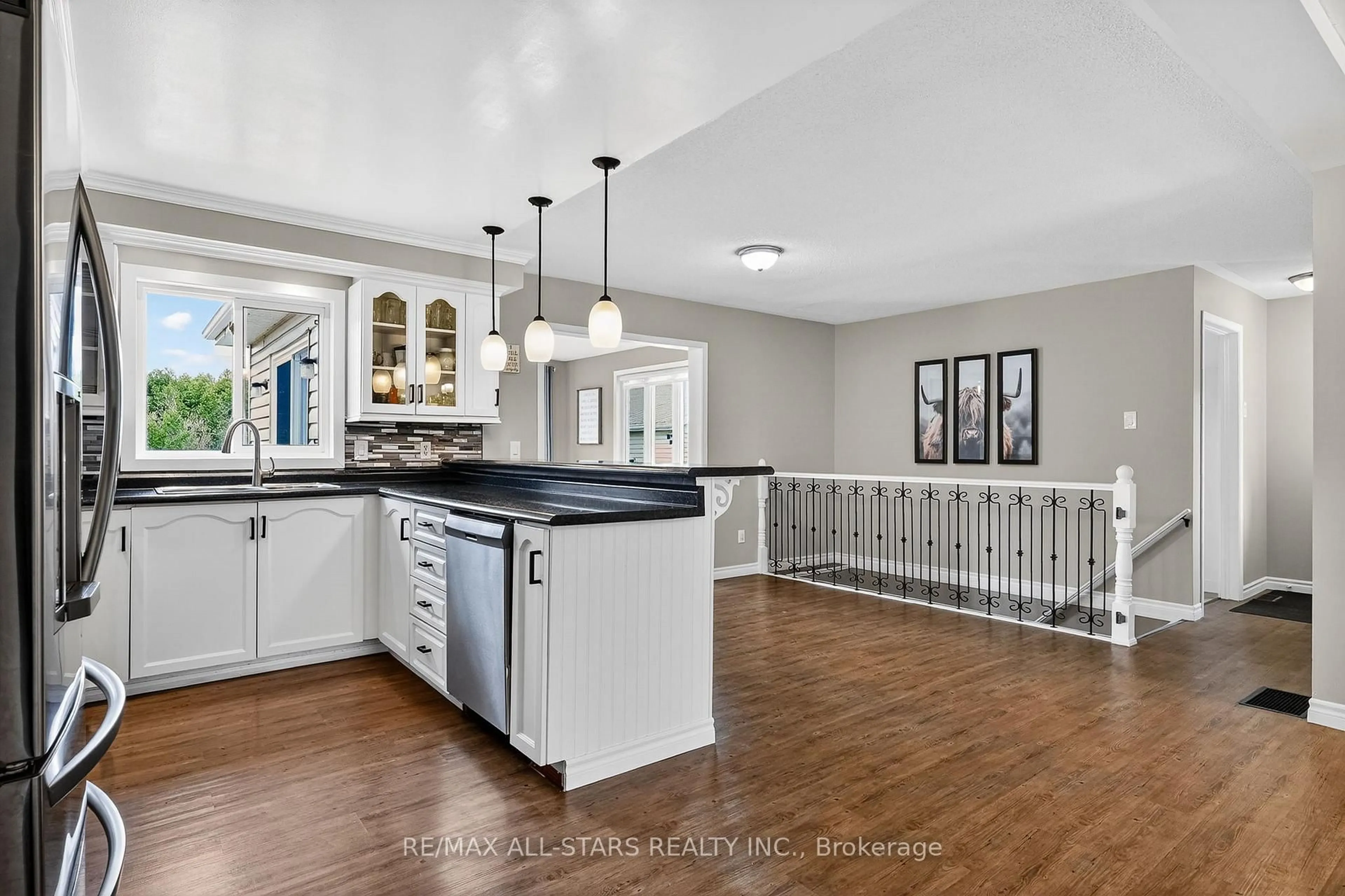 Open concept kitchen, ceramic/tile floor for 646 The Glen Rd, Kawartha Lakes Ontario K0M 2T0