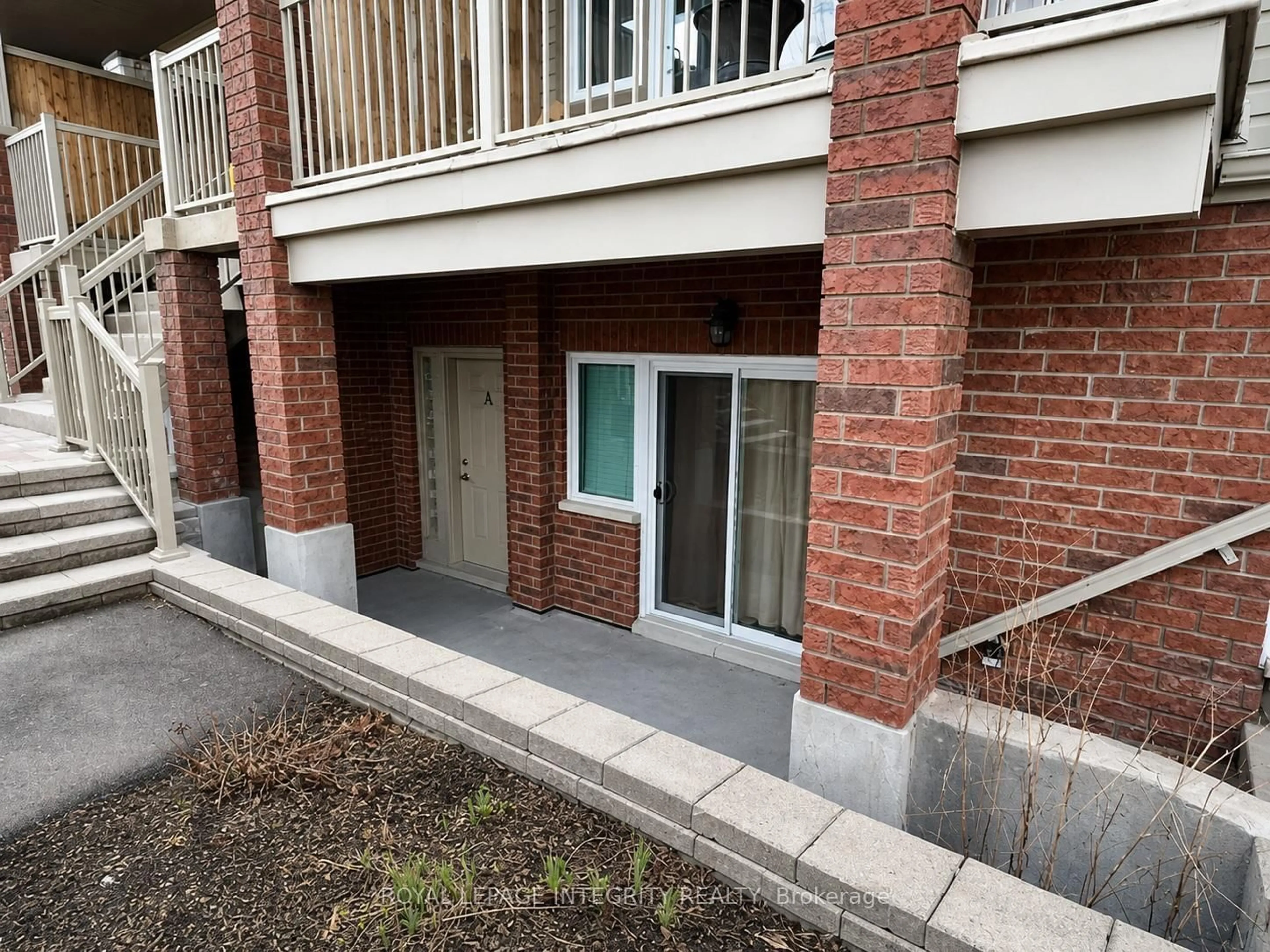 A pic from outside/outdoor area/front of a property/back of a property/a pic from drone, street for 173 Crestway Dr #A, Ottawa Ontario K2G 7C8