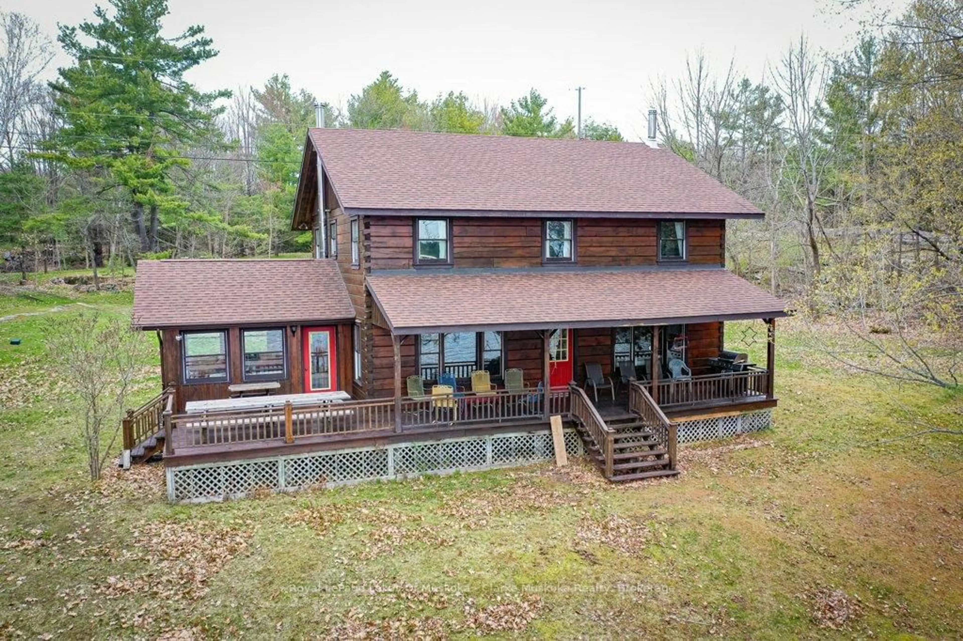 A pic from outside/outdoor area/front of a property/back of a property/a pic from drone, water/lake/river/ocean view for 748 Whites Falls Rd, Georgian Bay Ontario L0K 1S0