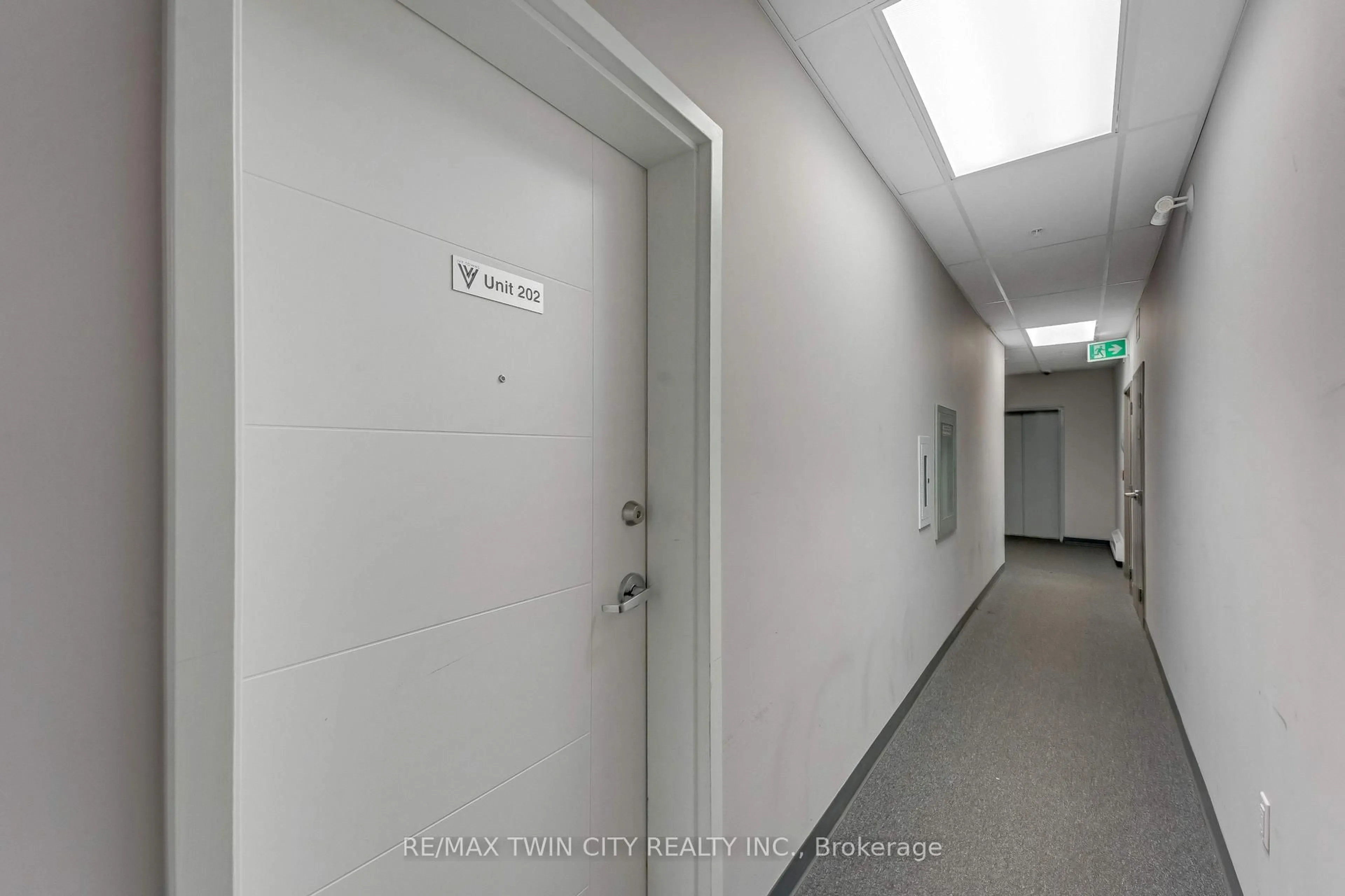Unknown for 253 Albert St #202, Waterloo Ontario N2L 0G3