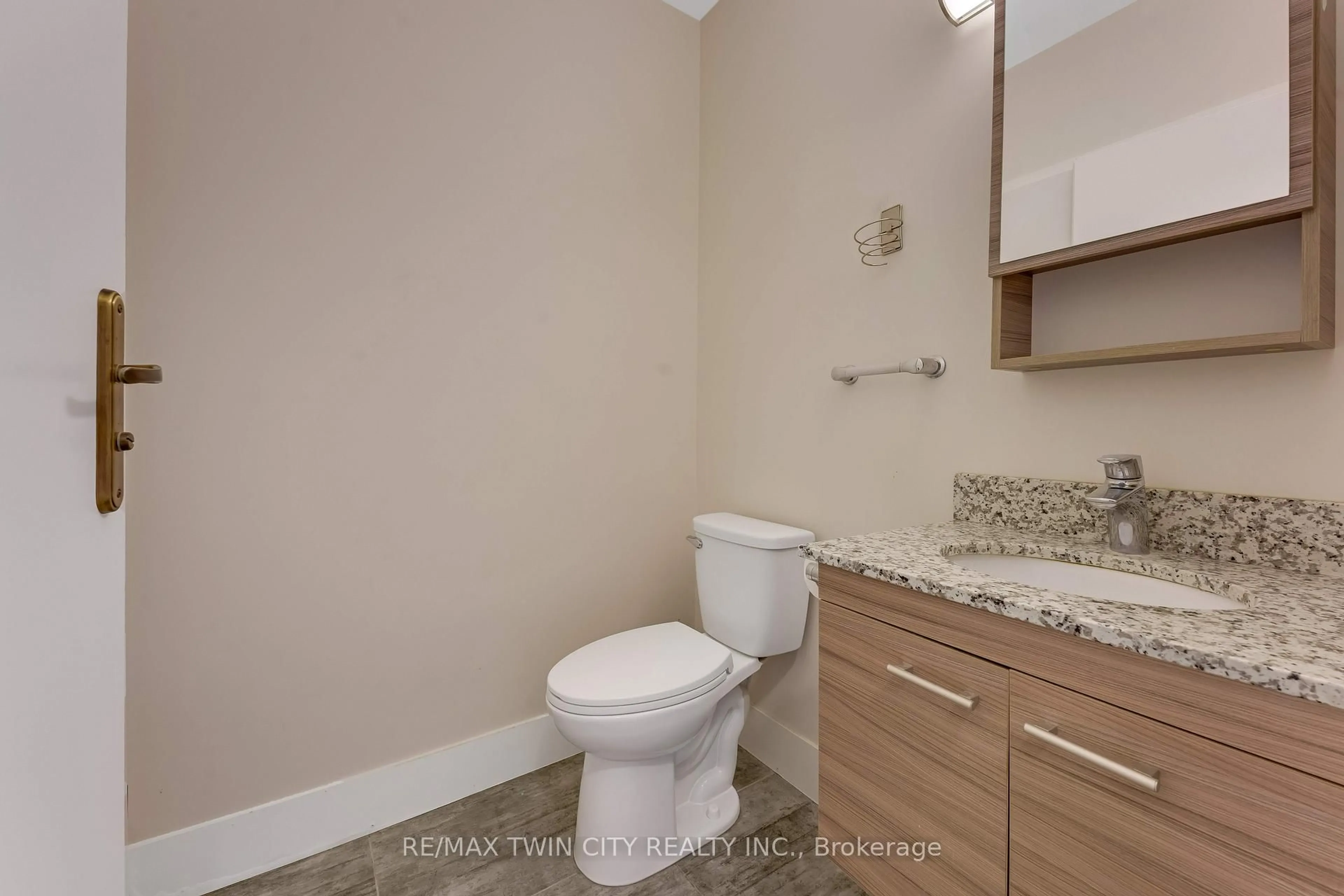 Standard bathroom, ceramic/tile floor for 253 Albert St #202, Waterloo Ontario N2L 0G3