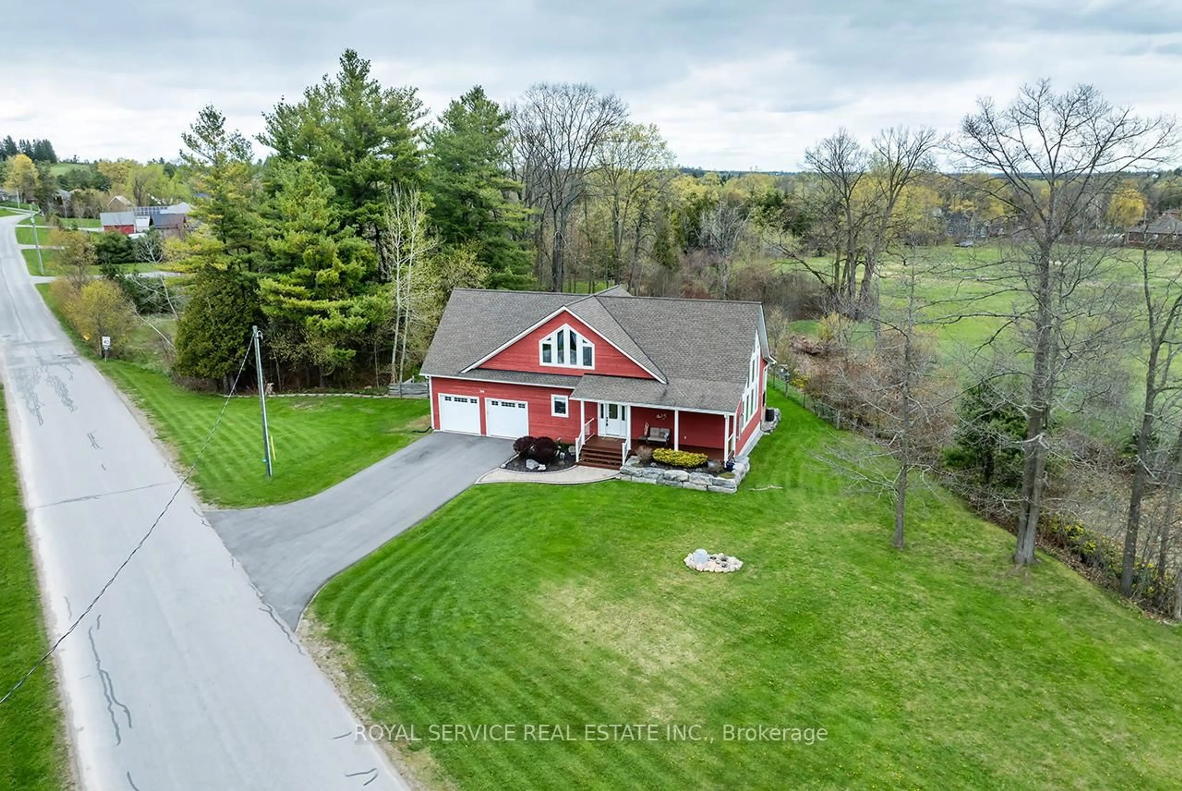 A pic from outside/outdoor area/front of a property/back of a property/a pic from drone, unknown for 709 Carveth Dr, Cavan Monaghan Ontario L0A 1G0