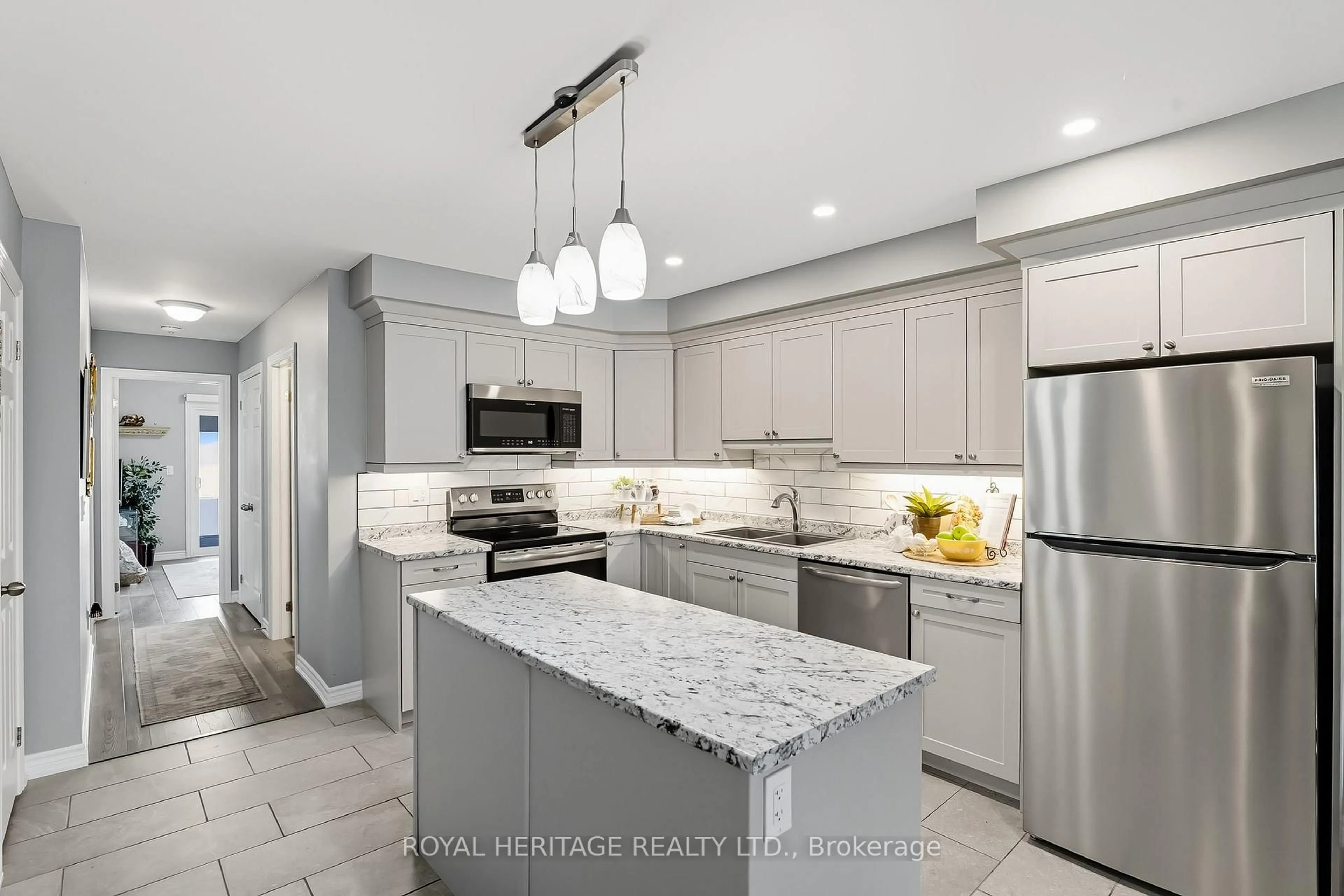 Open concept kitchen, ceramic/tile floor for 3 Braeburn St, Brighton Ontario K0K 1H0