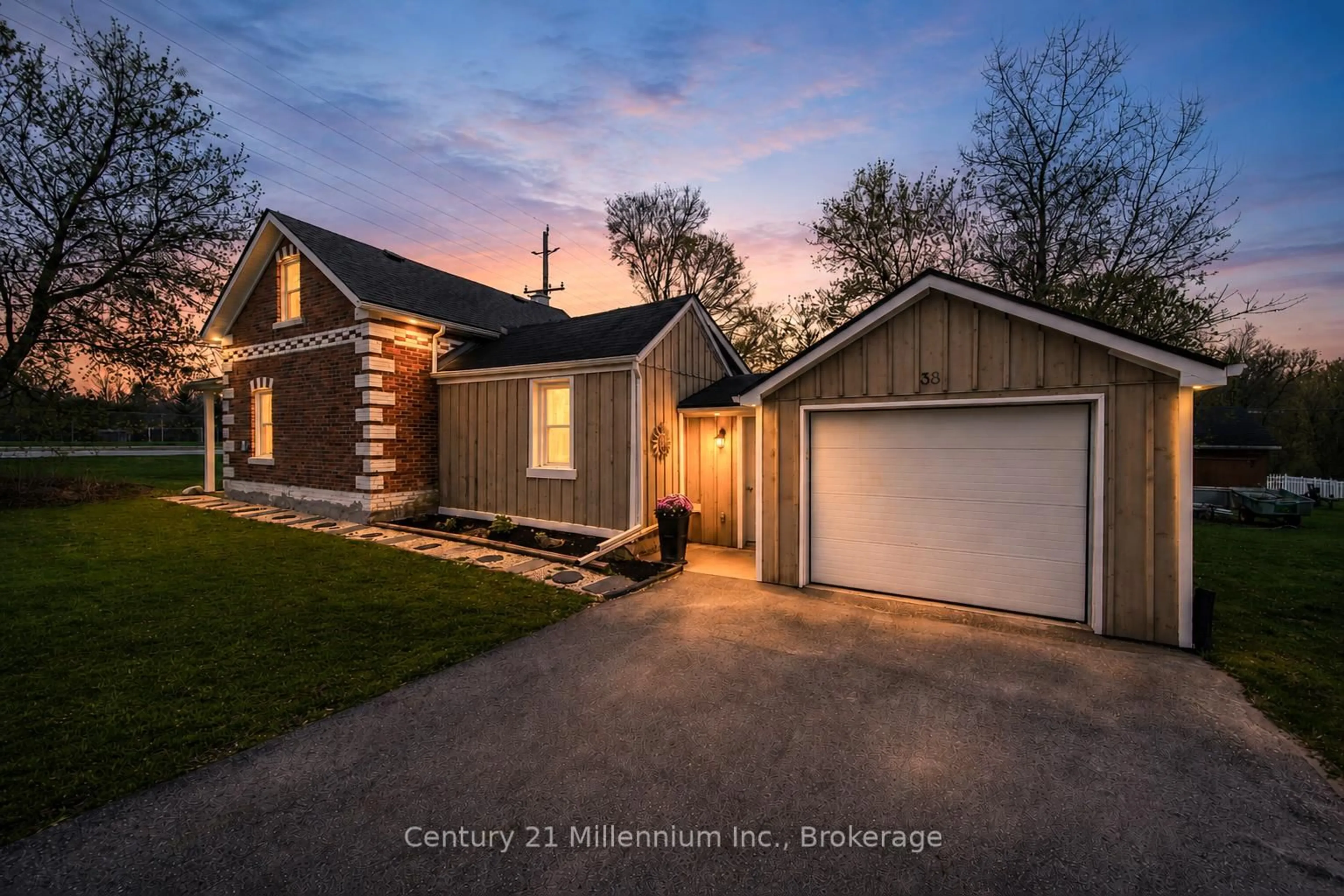 A pic from outside/outdoor area/front of a property/back of a property/a pic from drone, street for 38 Alice St, Grey Highlands Ontario N0C 1E0
