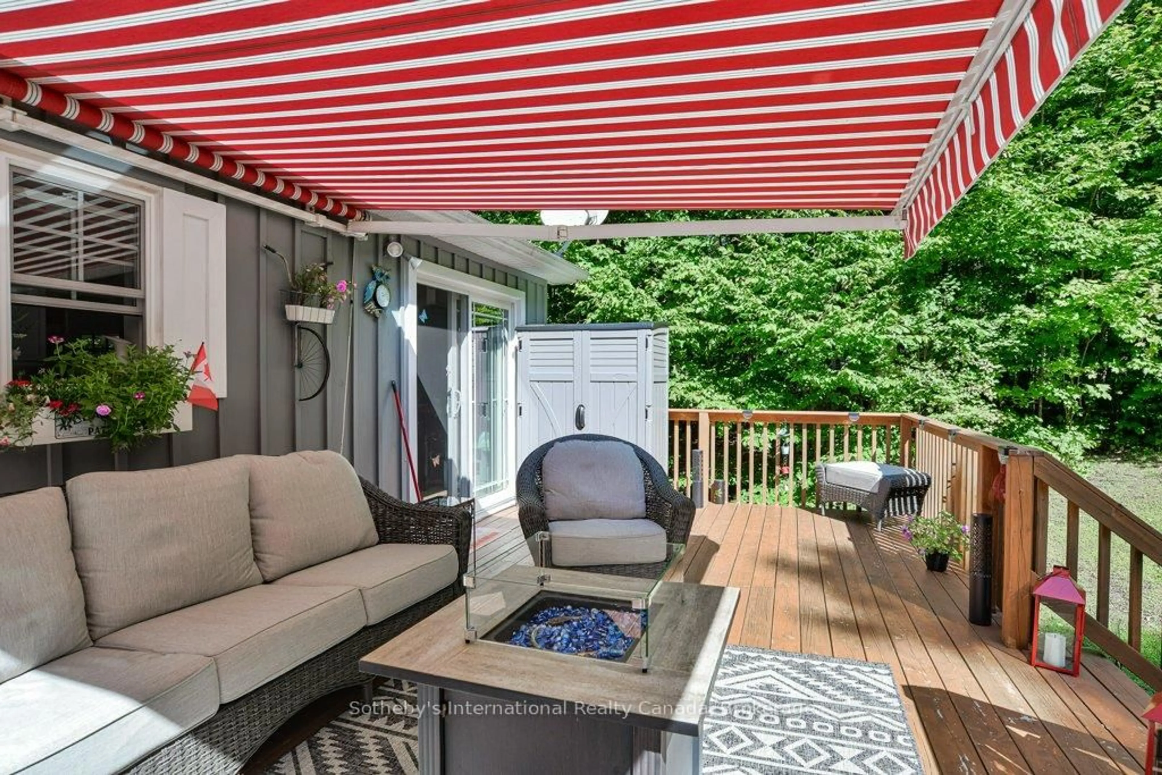 Patio, street for 1160 Skeleton Lake Rd 2 Rd, Muskoka Lakes Ontario P0B 1M0