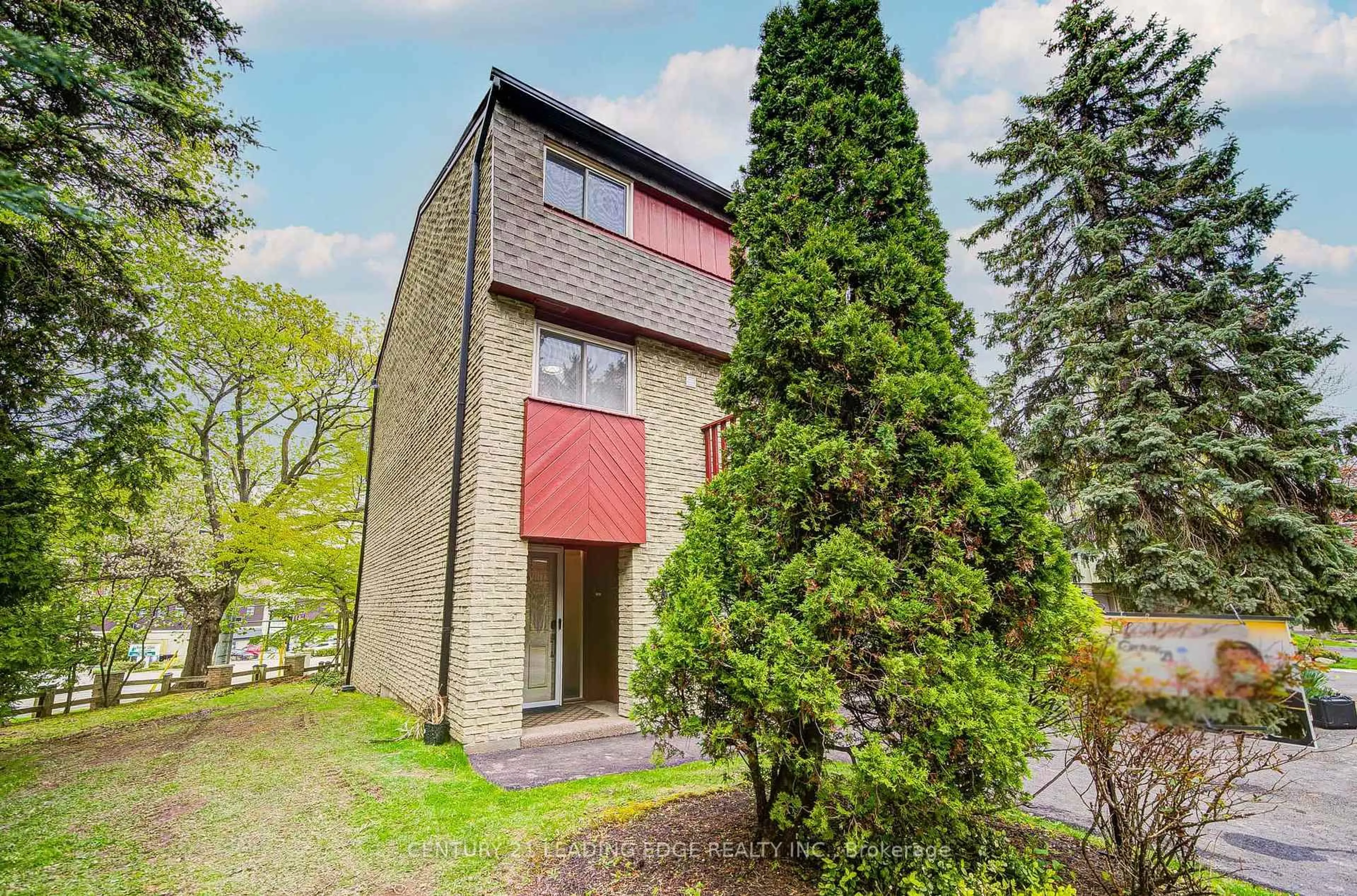 Home with brick exterior material, building for 1967 Main St #49, Hamilton Ontario L8S 4P4