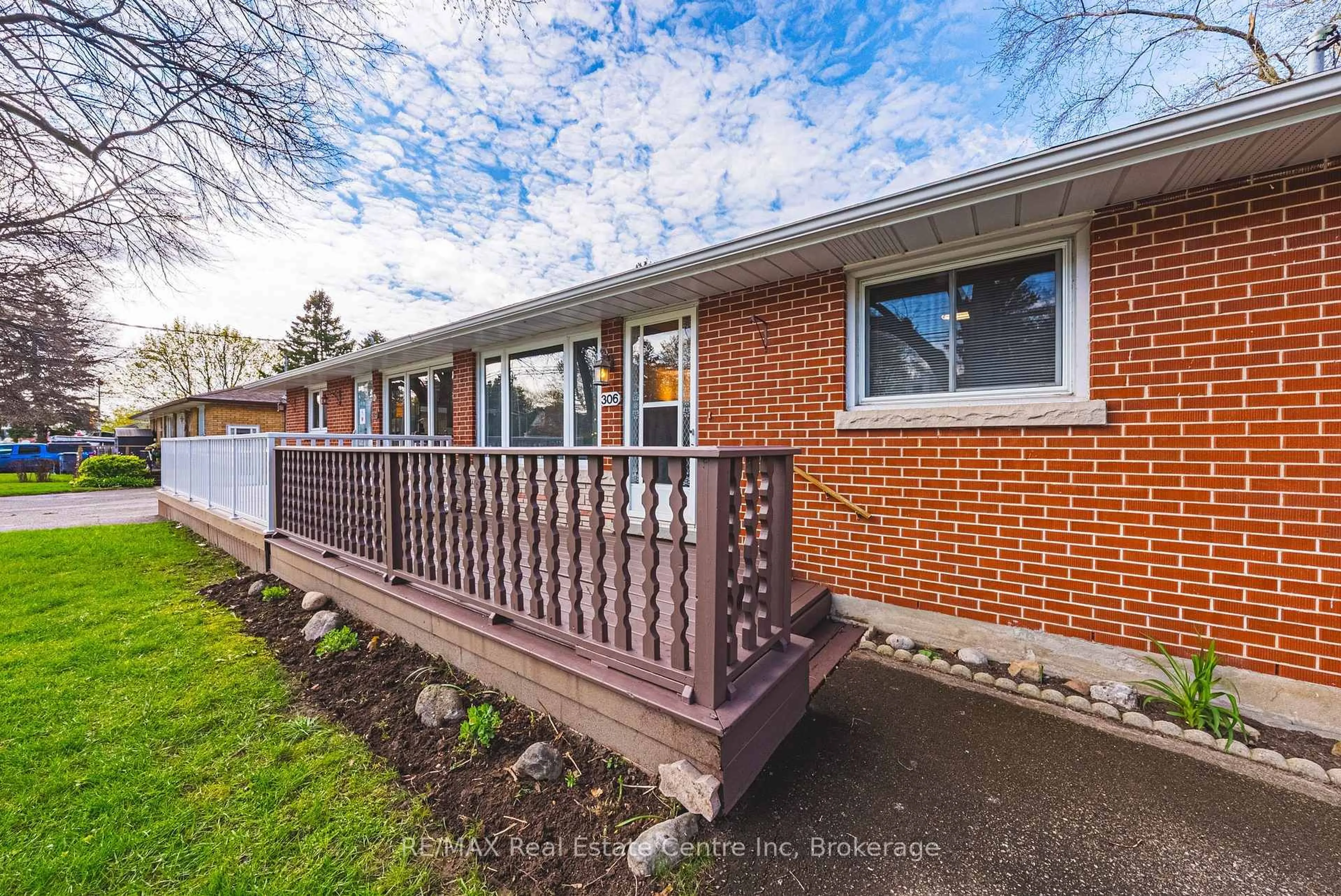 Unknown for 306 Victoria Rd, Guelph Ontario N1E 5J4