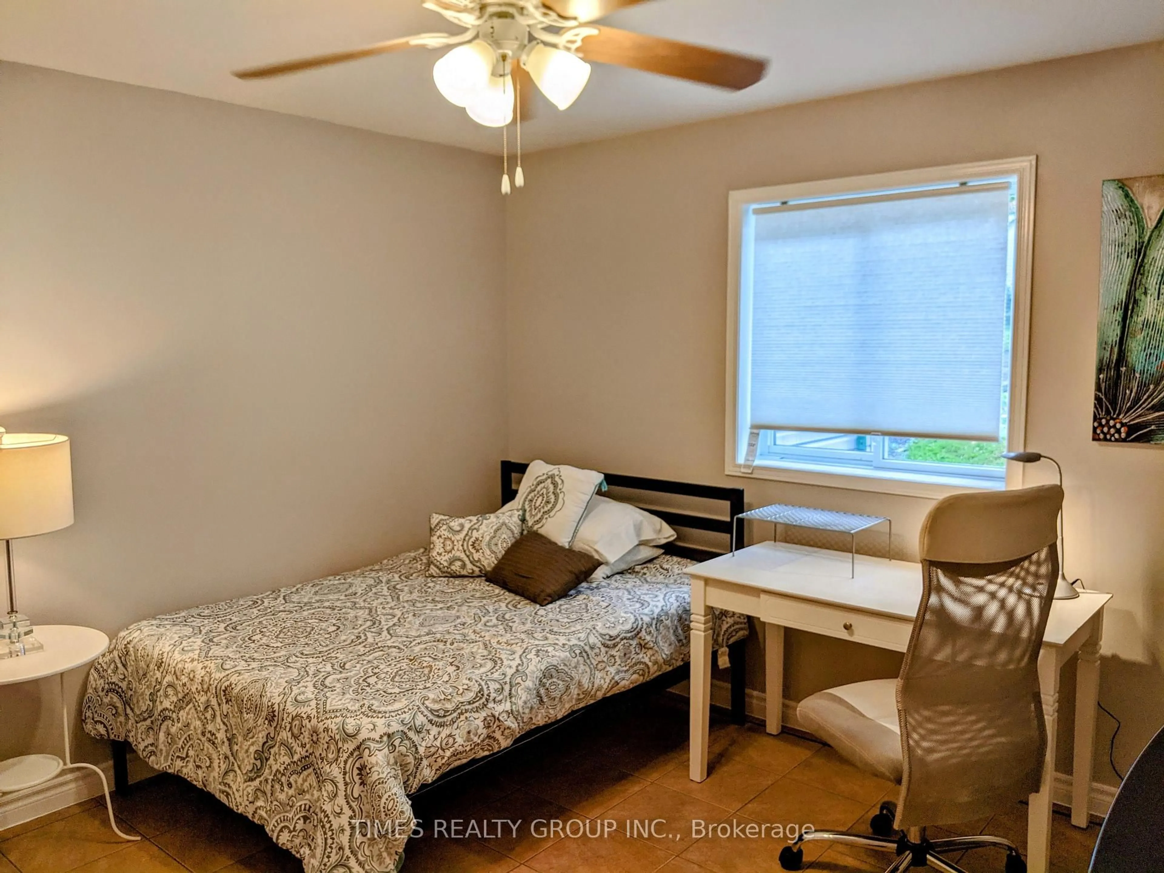 A pic of a room for 10 - 12 Murney St, Belleville Ontario K8P 3N6