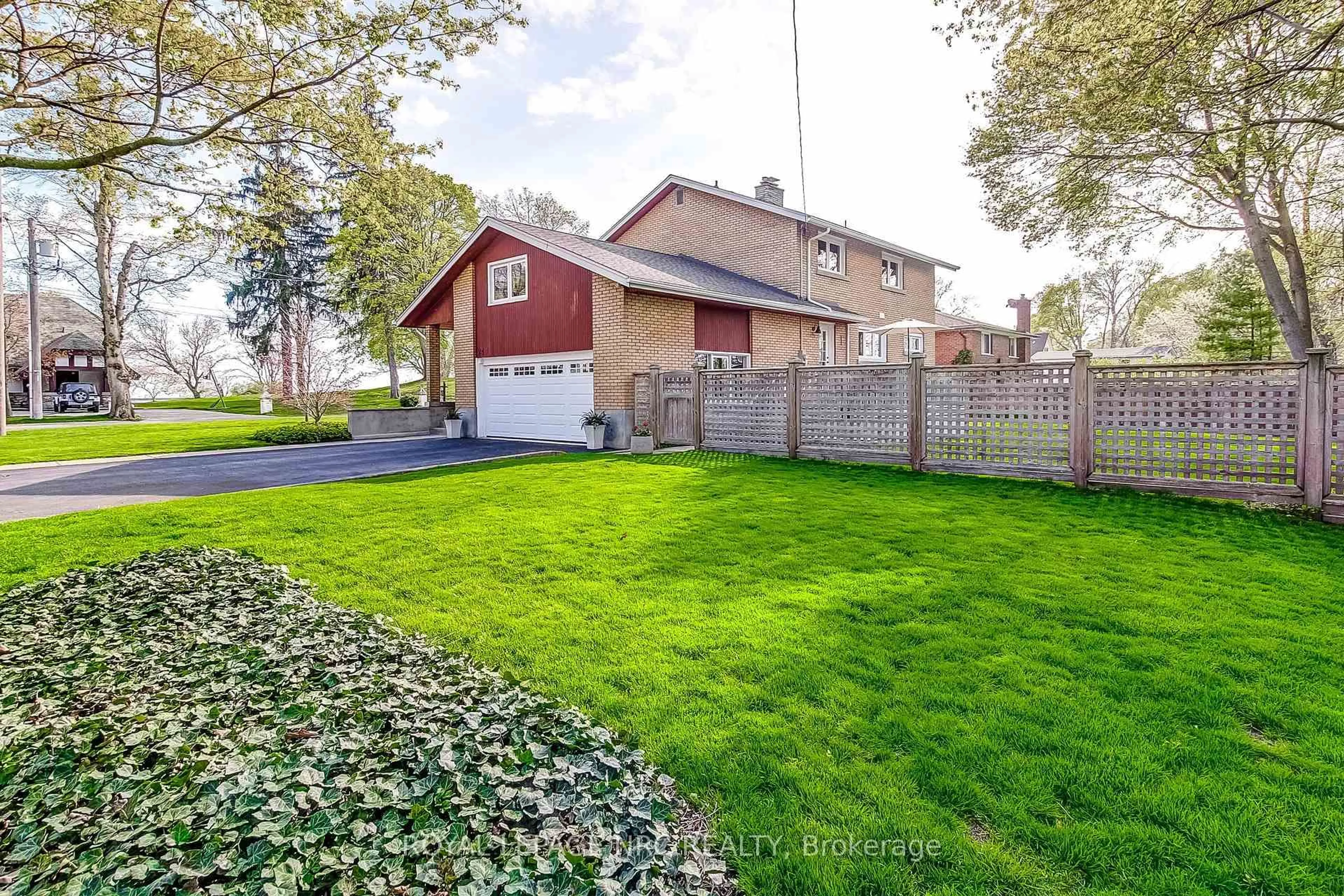 Unknown for 24 Tennessee Ave, Port Colborne Ontario L3K 2R9