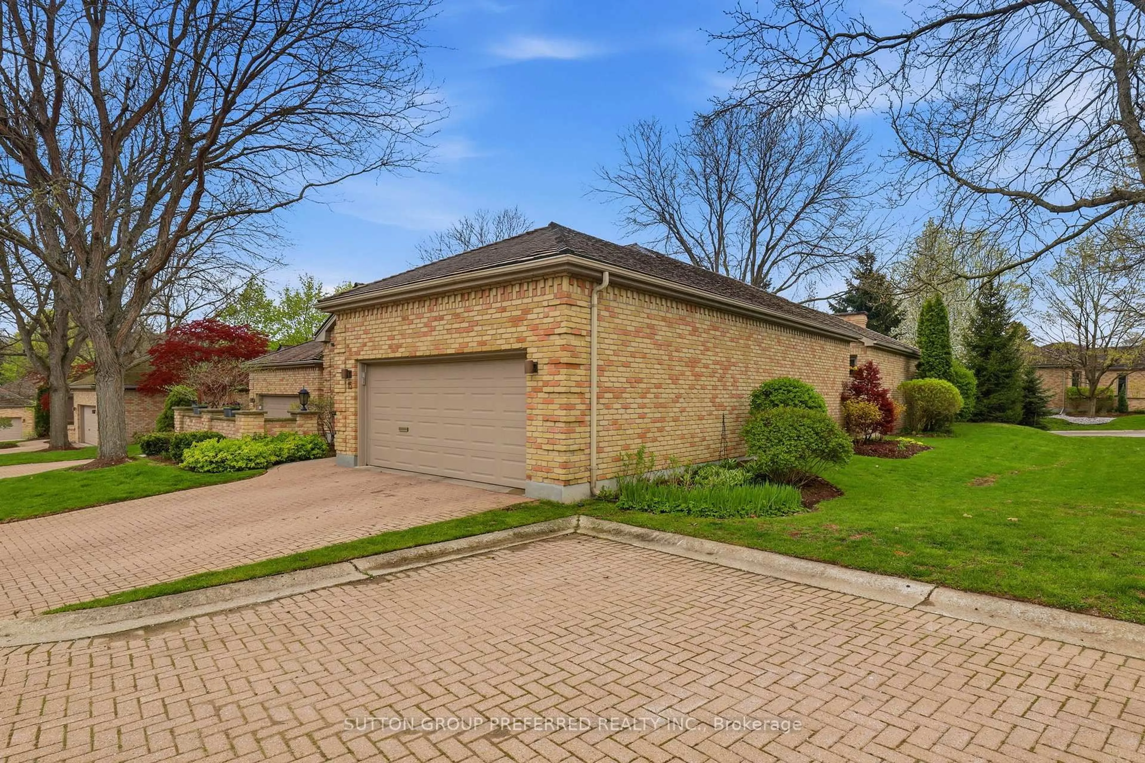 Home with brick exterior material, street for 1040 Riverside Dr #15, London North Ontario N6H 5N4