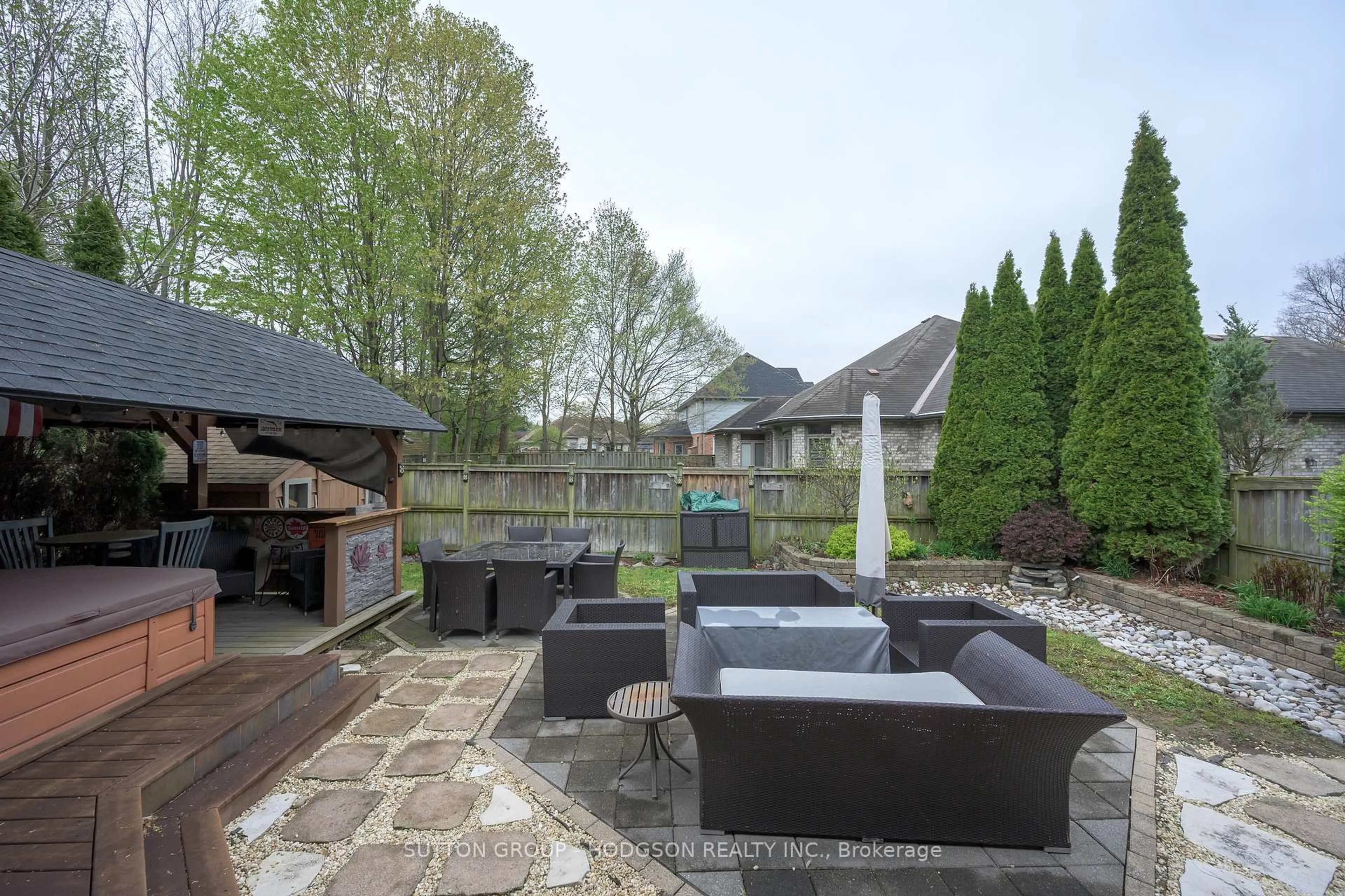 Patio, street for 155 Hesketh St, London North Ontario N6G 5H5