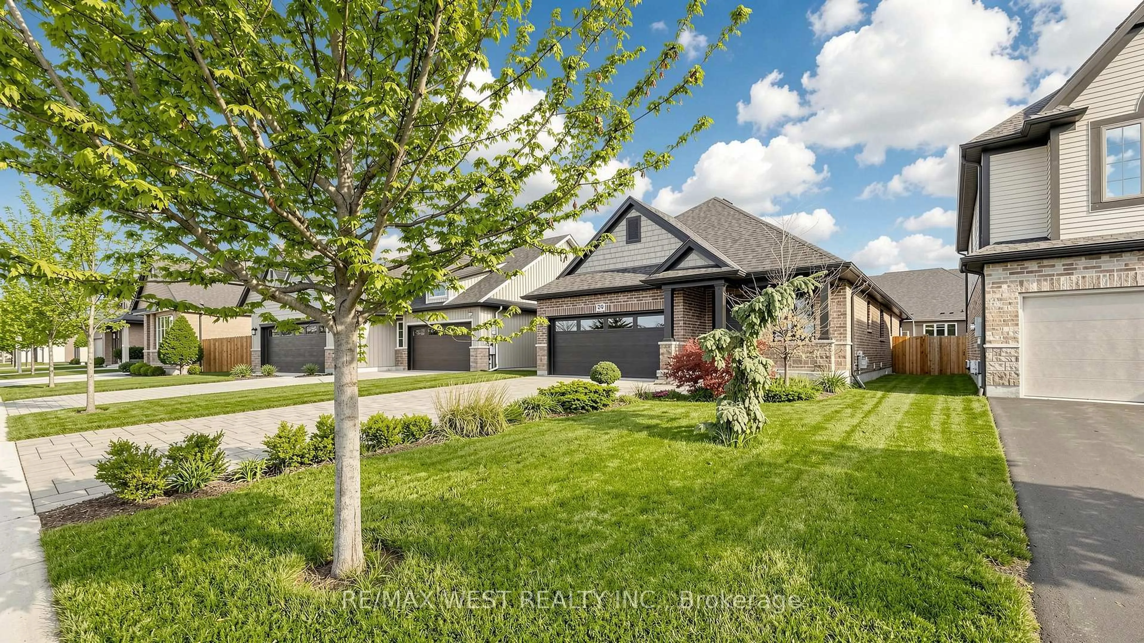 Home with brick exterior material, street for 20 Secord St, Thorold Ontario L2V 0E9