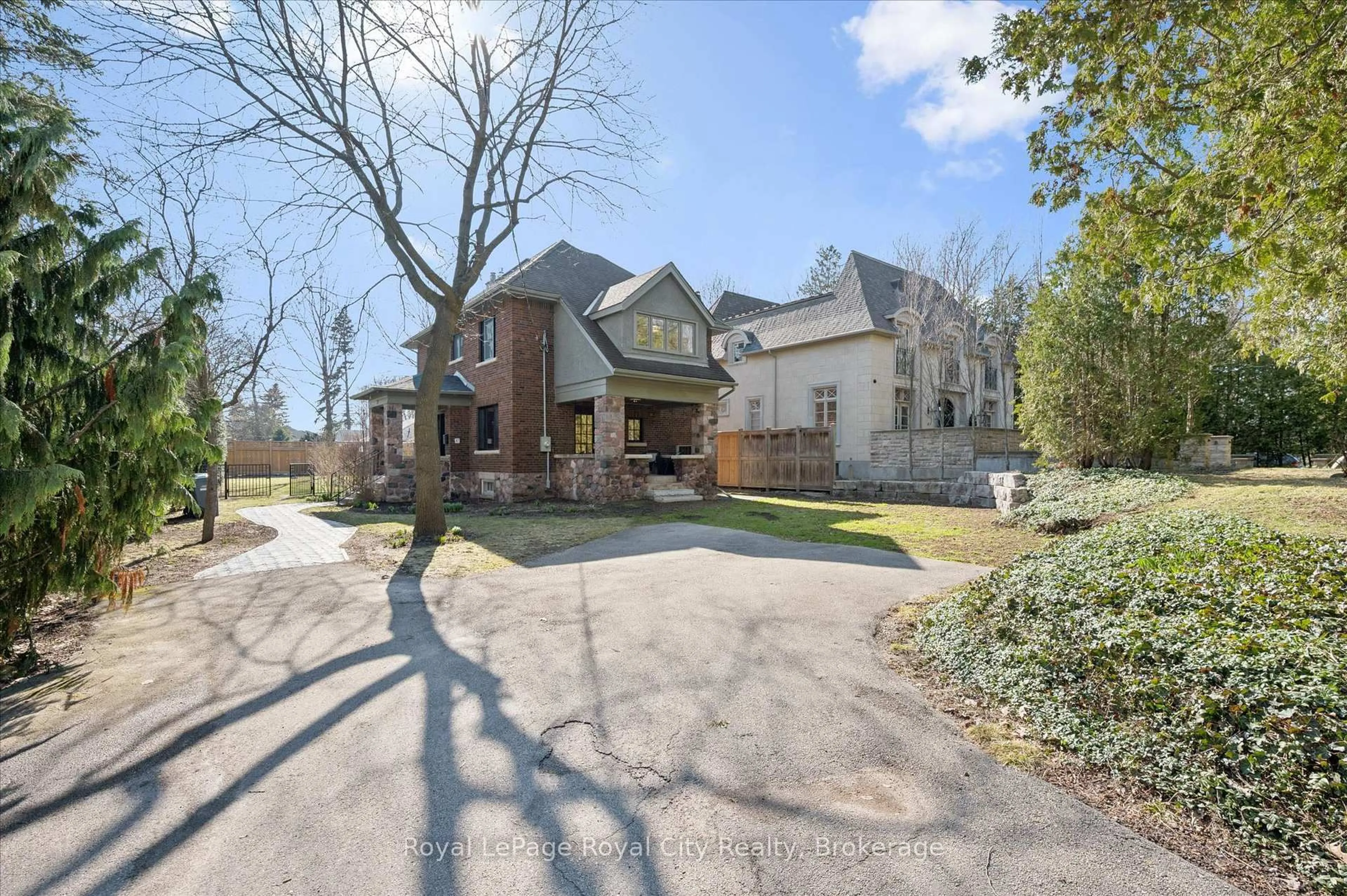 Home with brick exterior material, mountain view for 87 University Ave, Guelph Ontario N1G 1P1