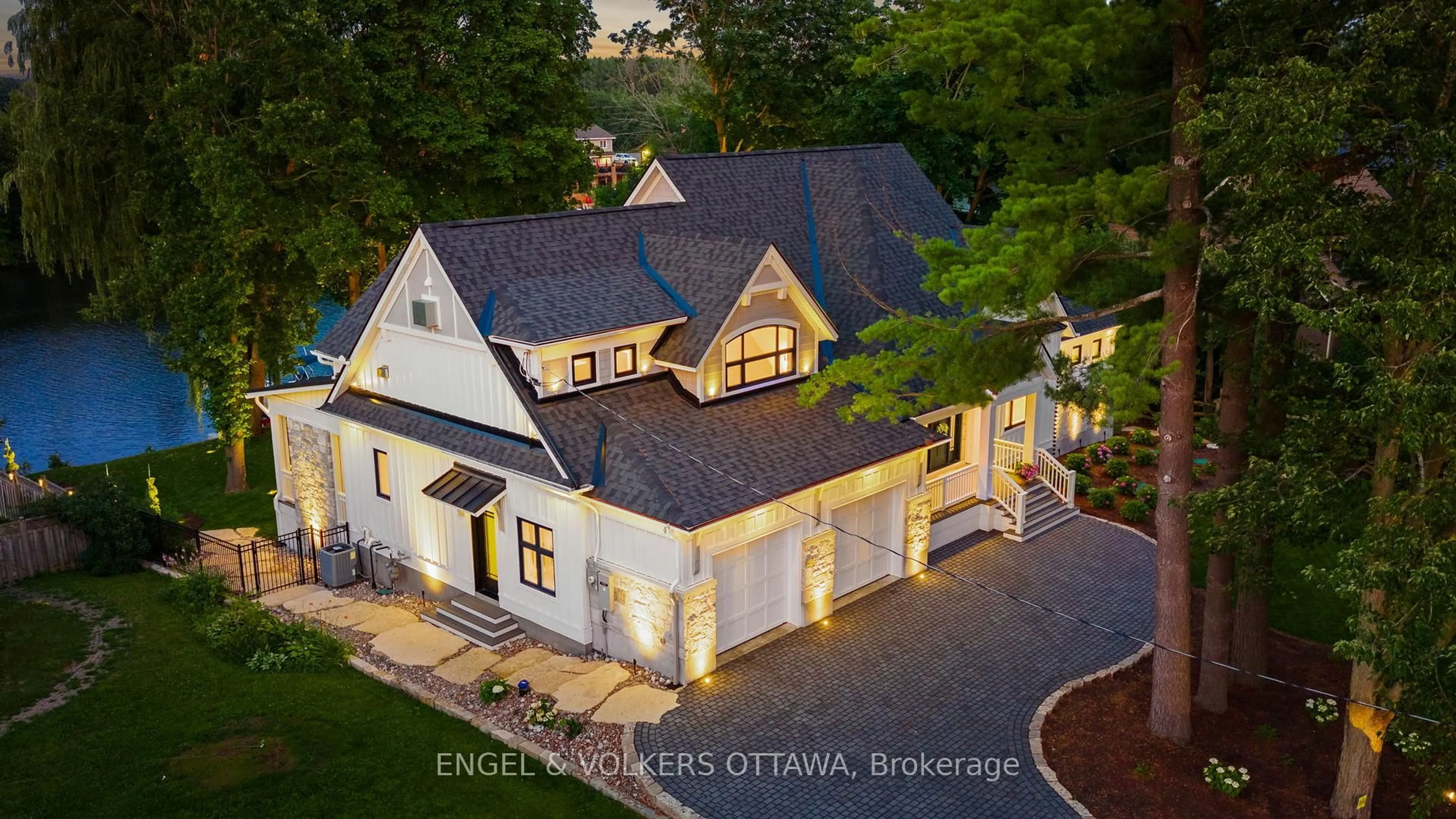 A pic from outside/outdoor area/front of a property/back of a property/a pic from drone, street for 6117 James Bell Dr, Manotick Ontario K4M 1B3