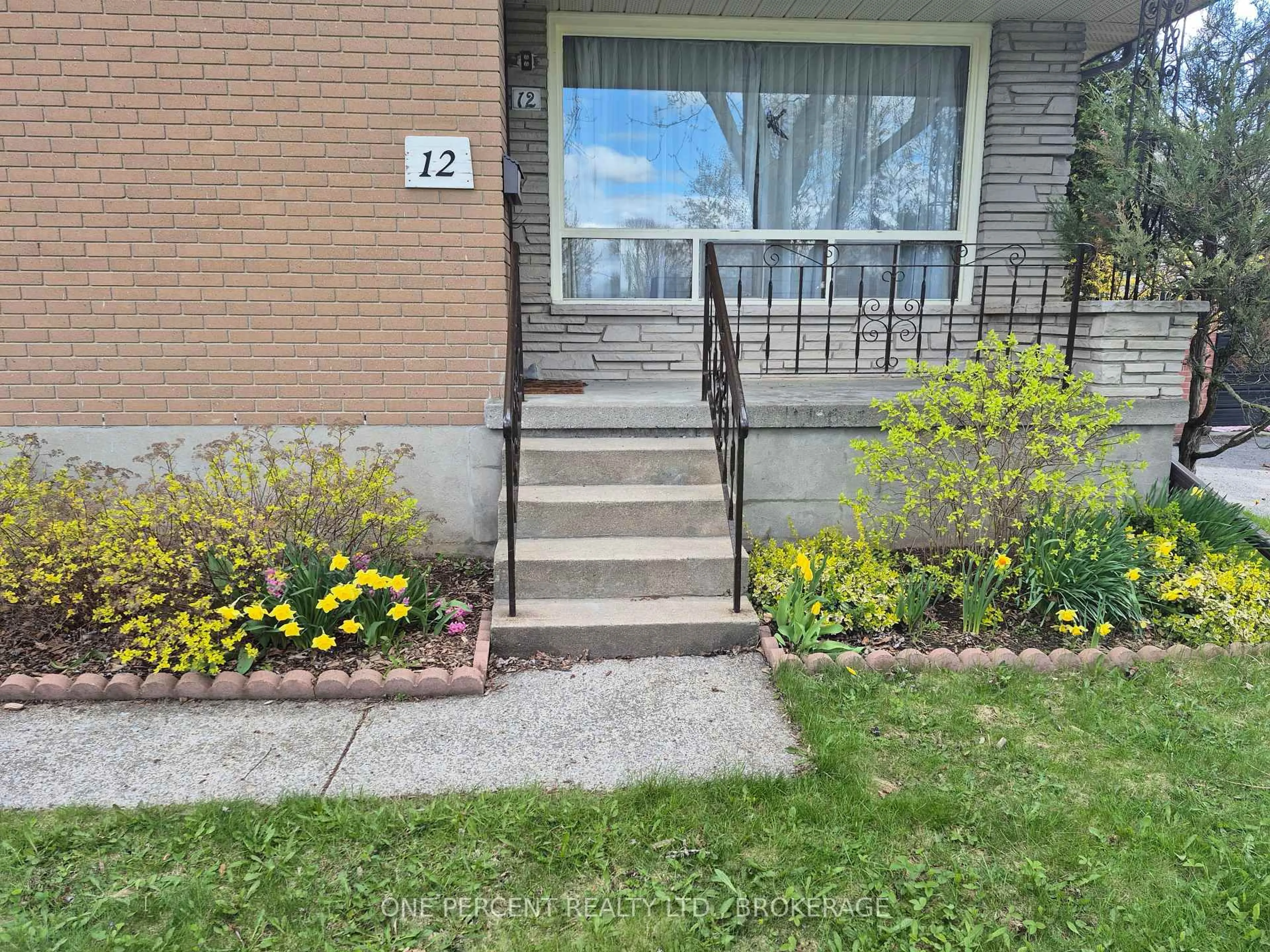 Unknown for 12 Campbell Cres, Kingston Ontario K7M 1Z5