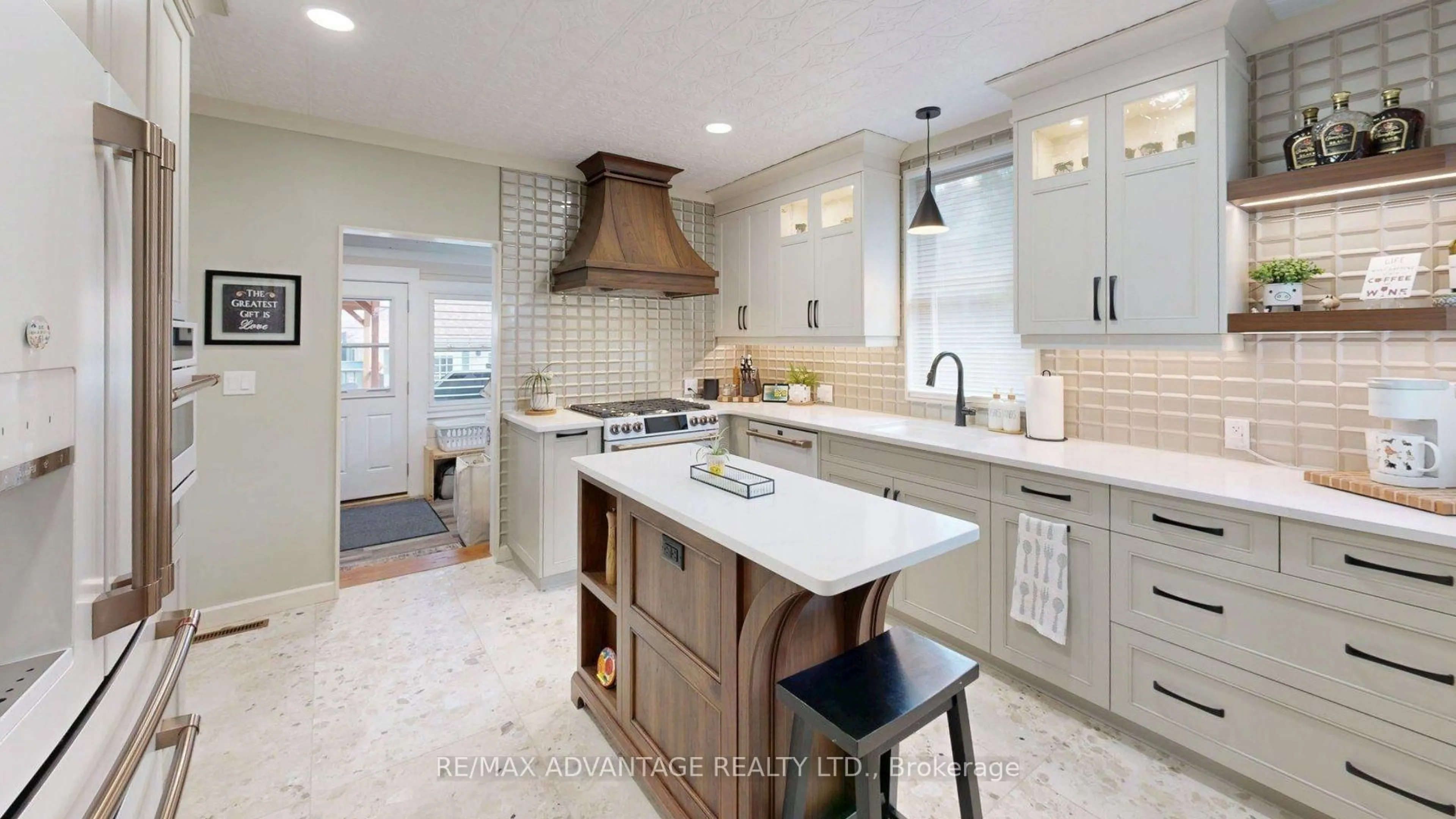 Contemporary kitchen, ceramic/tile floor for 57 Queen St, St. Thomas Ontario N5R 3J4