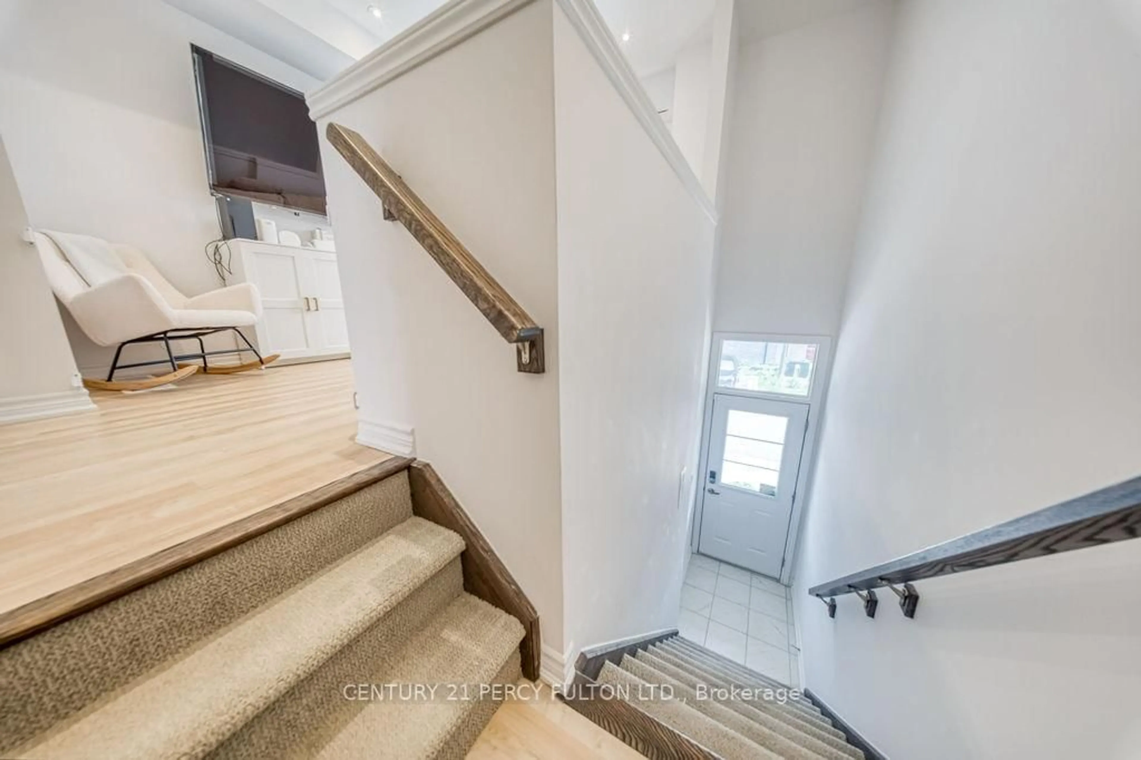 Stairs for 461 Blackburn Dr Dr #63, Brantford Ontario N3T 6S8
