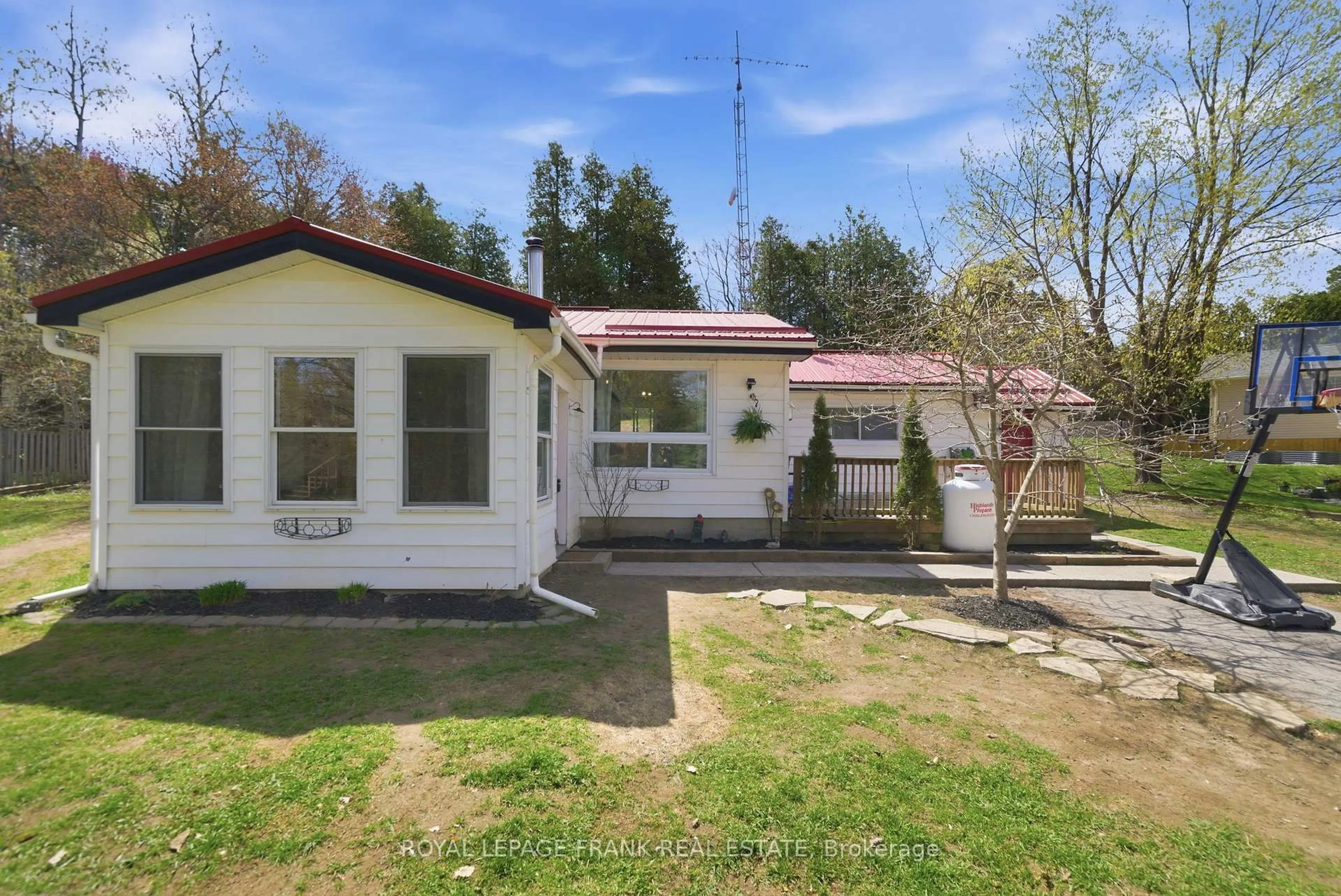 A pic from outside/outdoor area/front of a property/back of a property/a pic from drone, street for 28 South Bayou Rd, Kawartha Lakes Ontario K0M 1N0